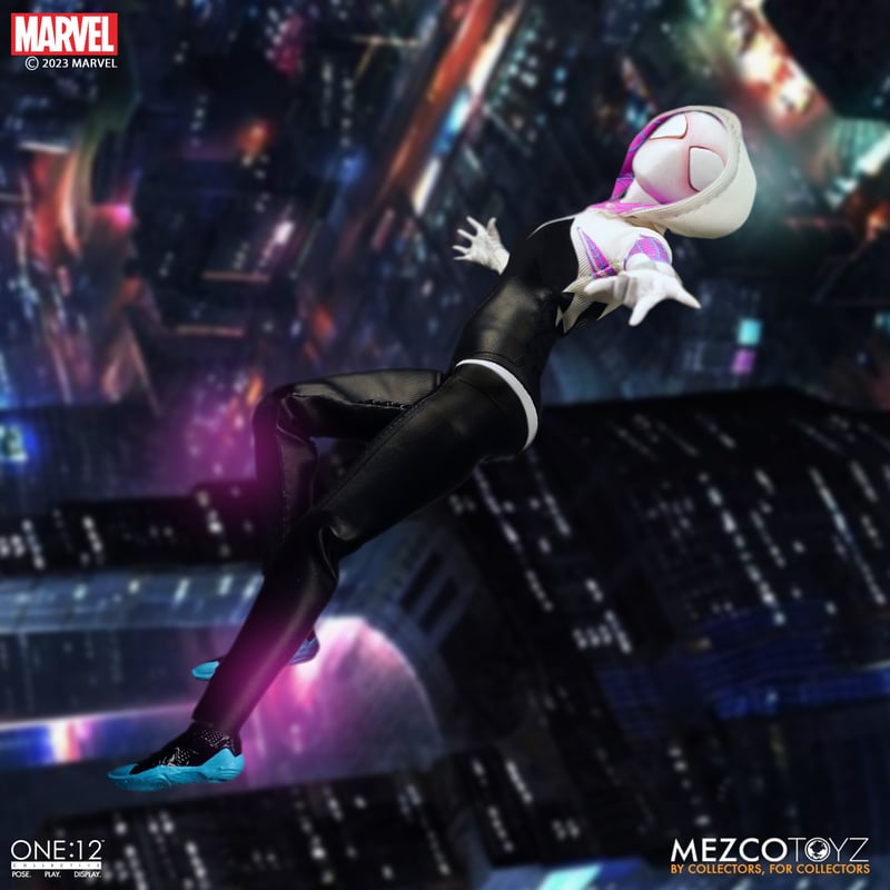 One:12 Collective - Marvel - Ghost-Spider Figure