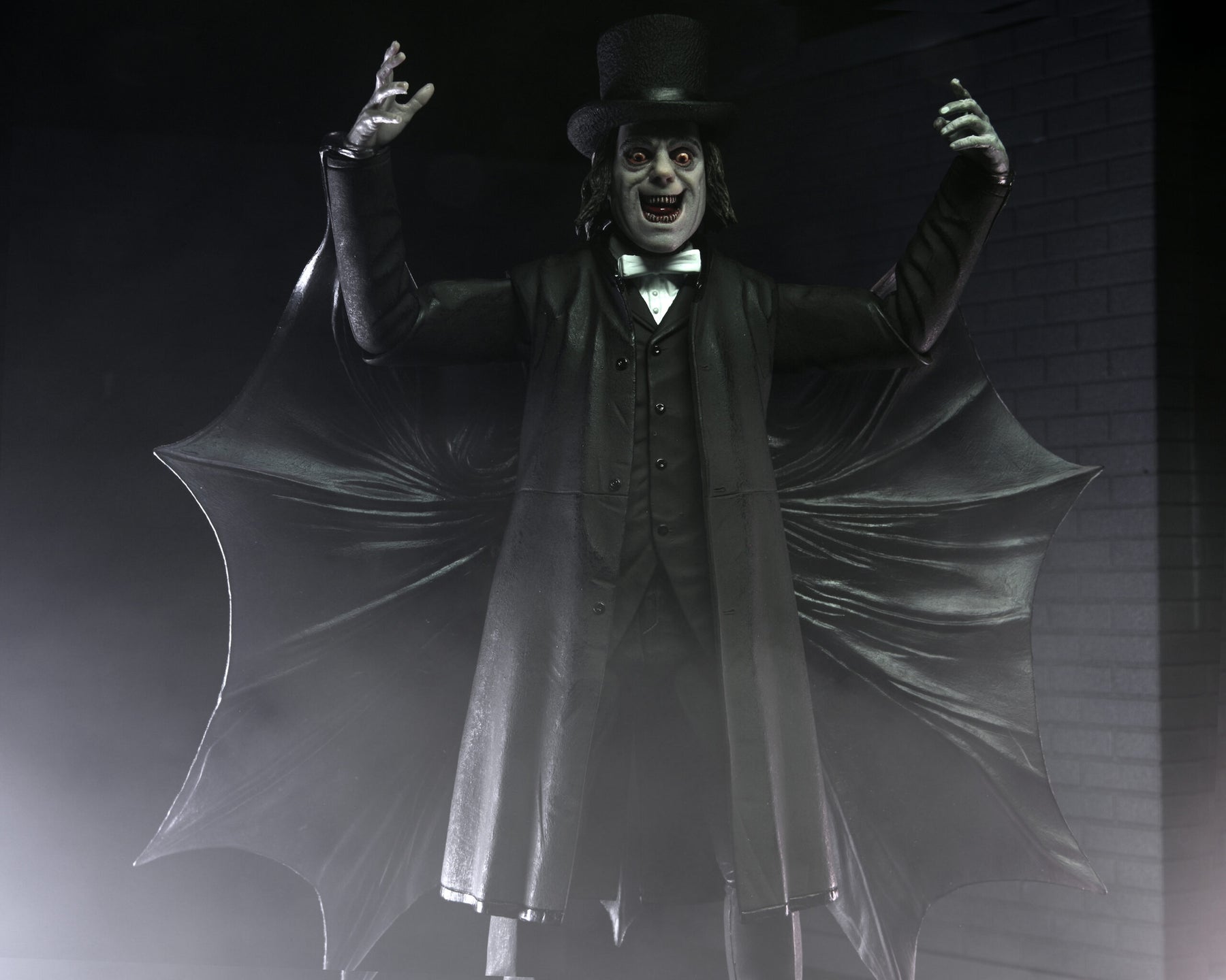 NECA - London After Midnight (1927) - Ultimate Professor Edward C. Burke 7" Action Figure (Pre-Order Ships February)