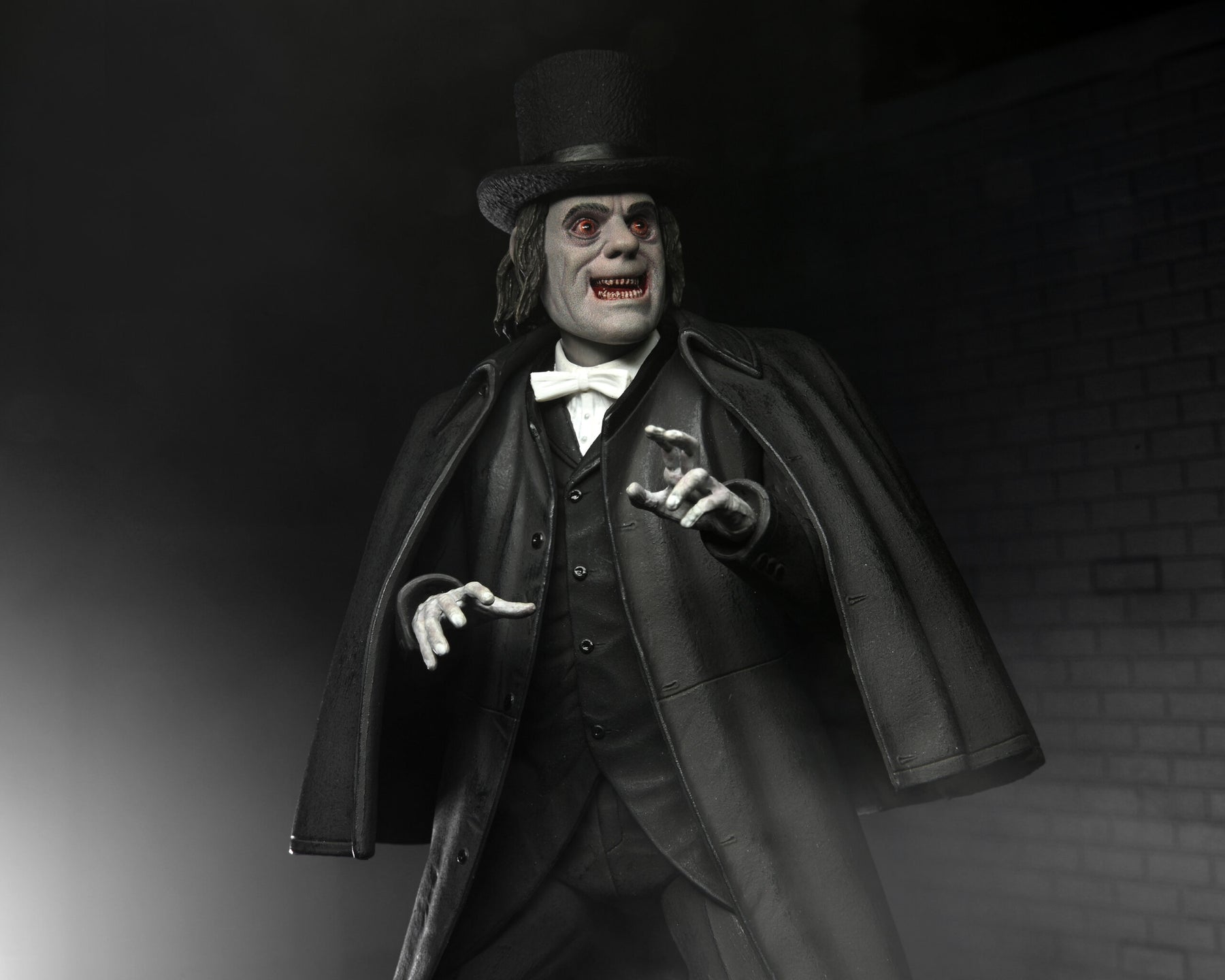 NECA - London After Midnight (1927) - Ultimate Professor Edward C. Burke 7" Action Figure (Pre-Order Ships February)