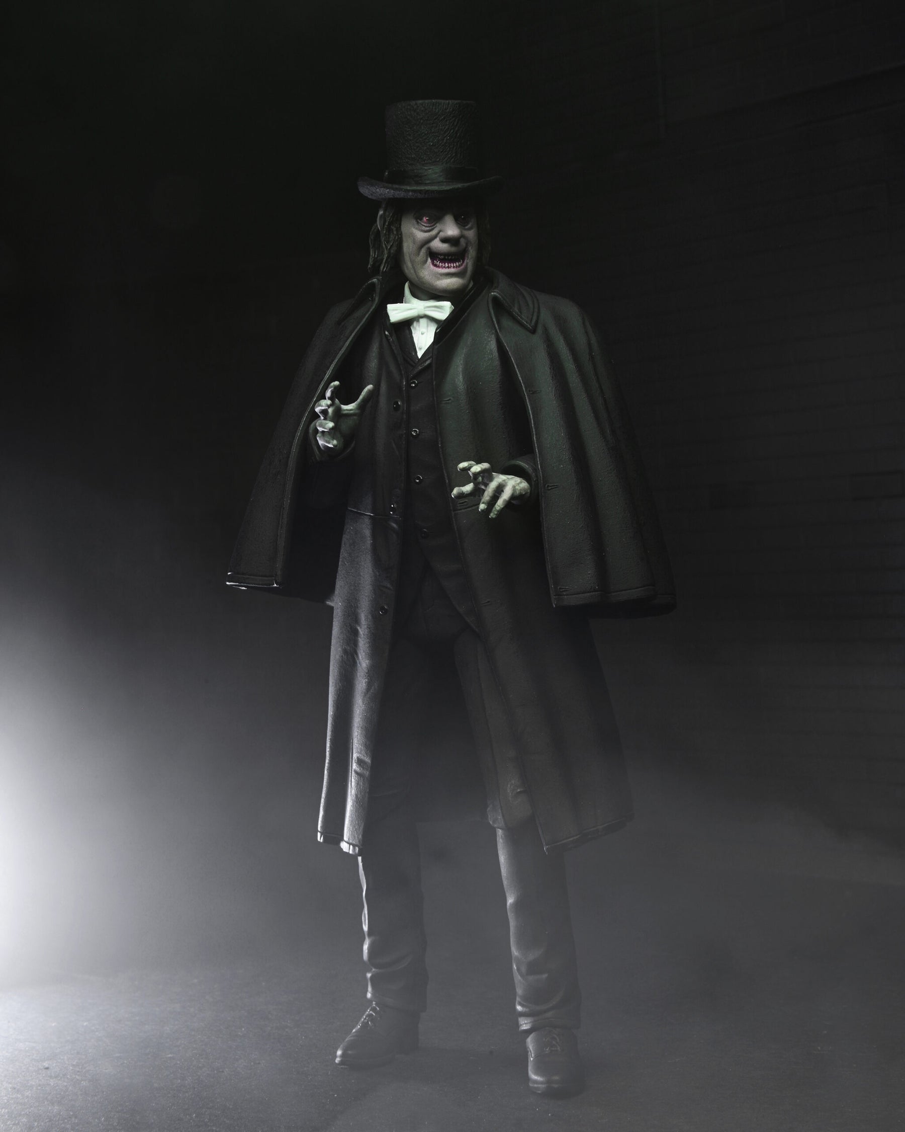 NECA - London After Midnight (1927) - Ultimate Professor Edward C. Burke 7" Action Figure (Pre-Order Ships February)