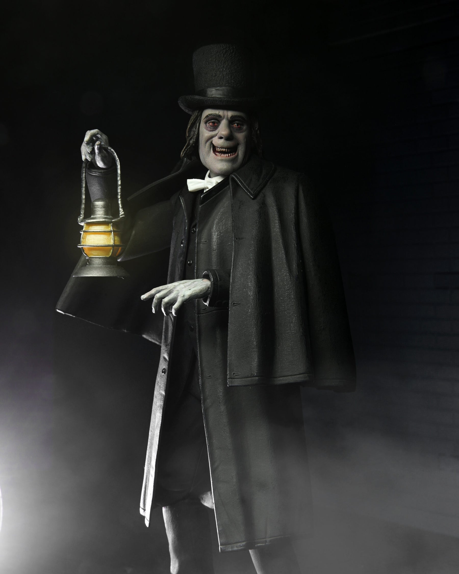 NECA - London After Midnight (1927) - Ultimate Professor Edward C. Burke 7" Action Figure (Pre-Order Ships February)