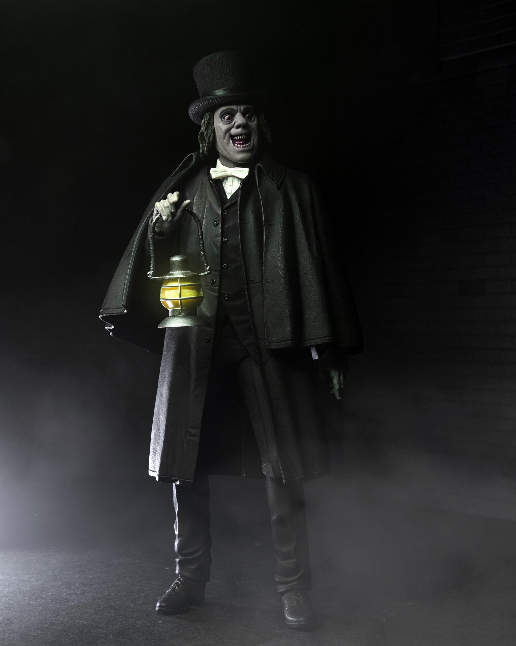 NECA - London After Midnight (1927) - Ultimate Professor Edward C. Burke 7" Action Figure (Pre-Order Ships February)