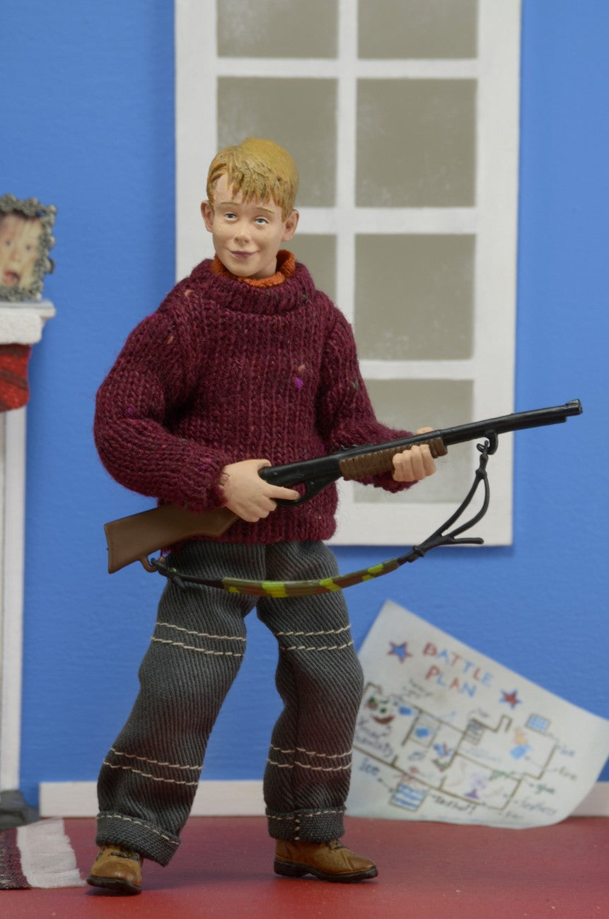 NECA - Home Alone - Kevin (Macaulay Culkin) 8" Clothed Action Figure