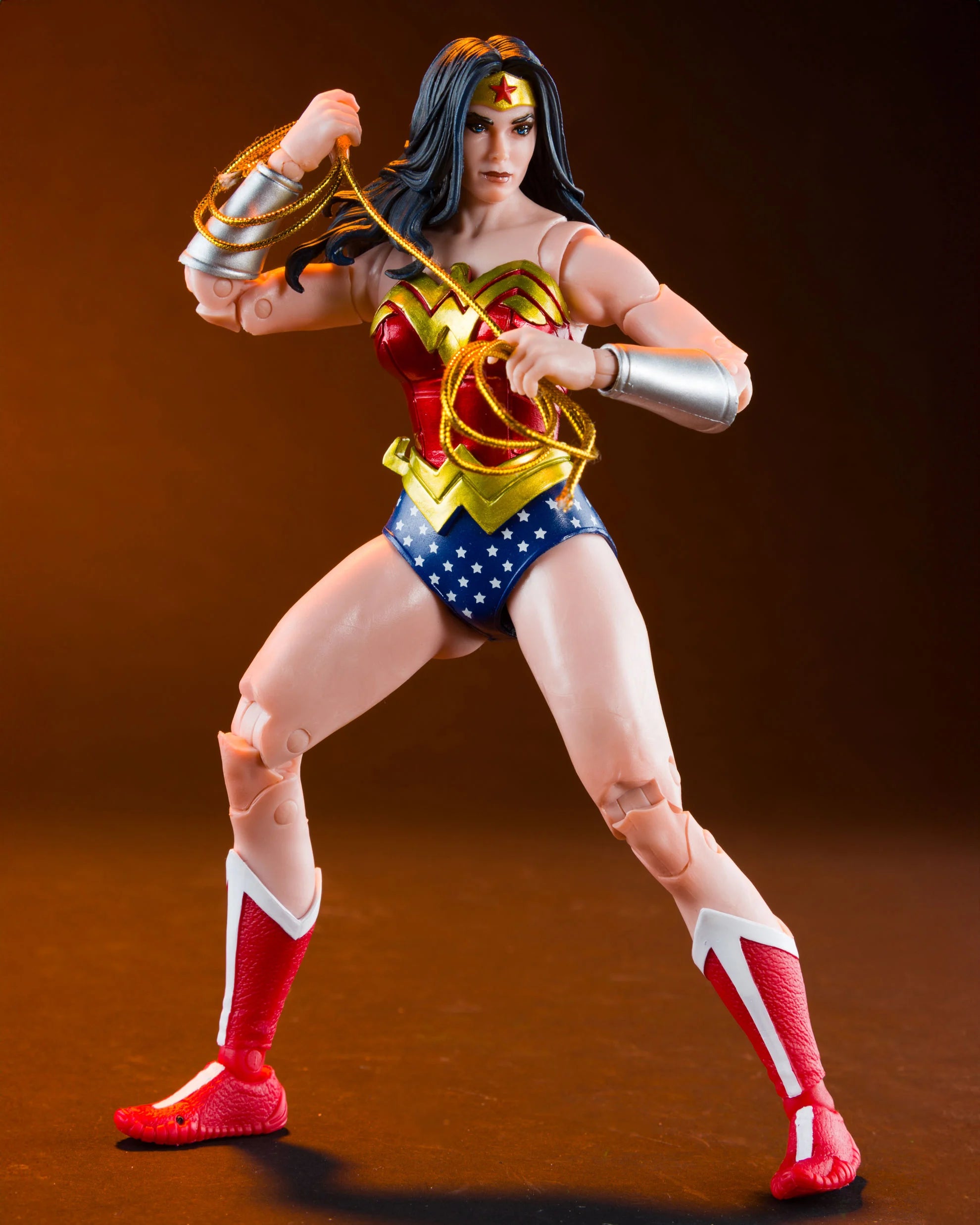 MCFARLANE VAULT COLLECTION - DC MULTIVERSE - WONDER WOMAN (CLASSIC) 7" ACTION FIGURE (Pre-Order Ships September 2026)
