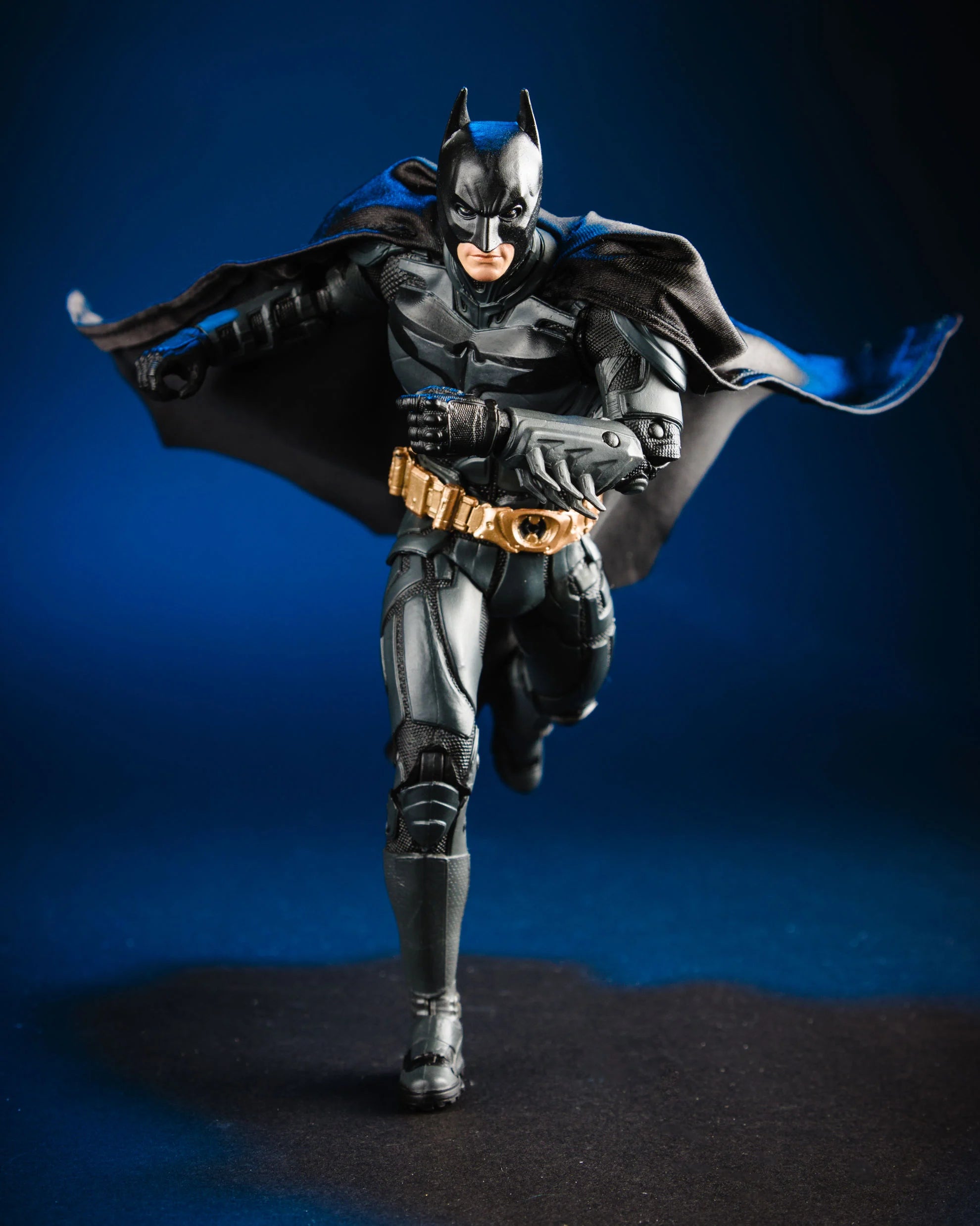 MCFARLANE VAULT COLLECTION - DC MULTIVERSE - BATMAN (THE DARK KNIGHT) 7" ACTION FIGURE (Pre-Order Ships September 2026)