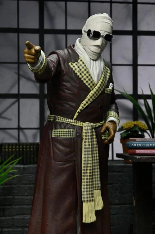 NECA - Universal Monsters - Ultimate Invisible Man "Kemp House" (Color) Action Figure (Pre-Order Ships December)