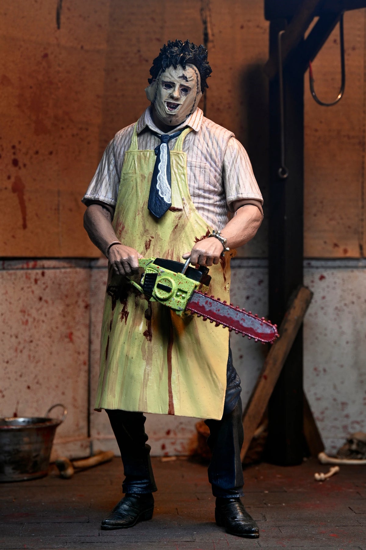 NECA - Texas Chainsaw Massacre - 50th Anniversary Ultimate Leatherface 7" Scale Action Figure (Pre-Order Ships April 2025)