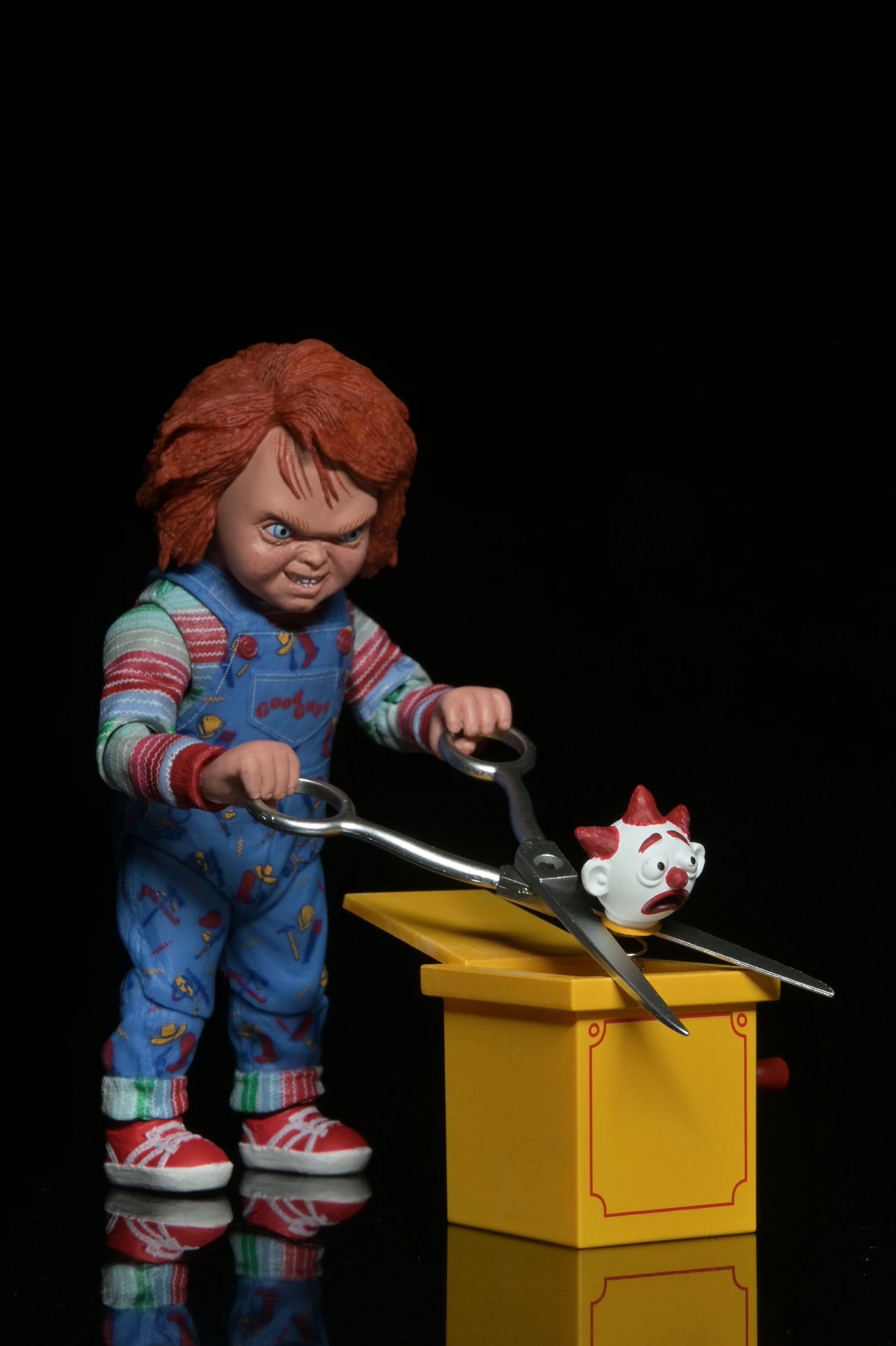 NECA - Child's Play 2 - Ultimate Chucky 7" Scale Action Figure (Pre-Order Ships October 2026)