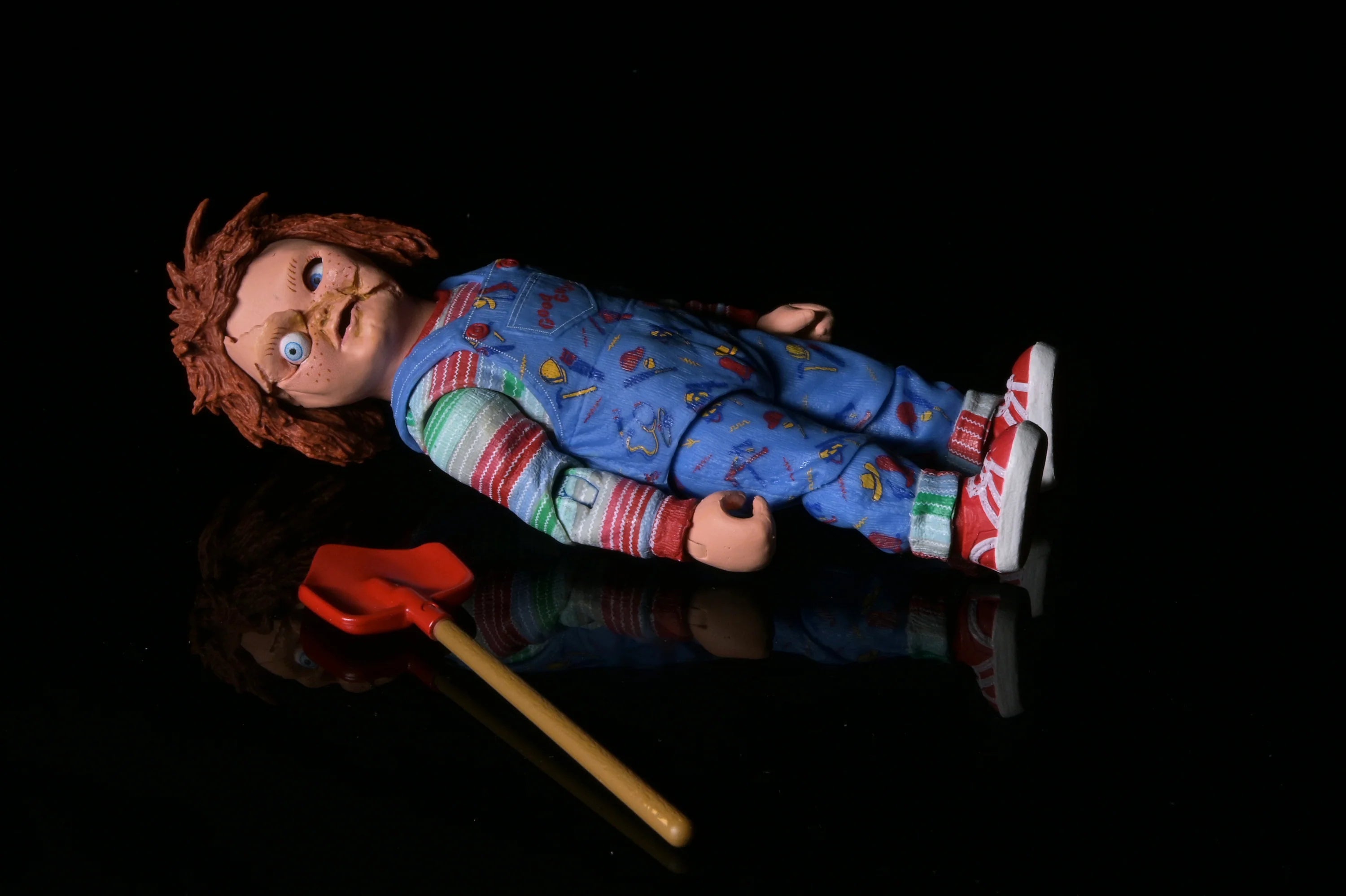 NECA - Child's Play 2 / Chucky (TV Series) "Good Guy" Random 7" Scale Action Figure Blind Box (Series 2)