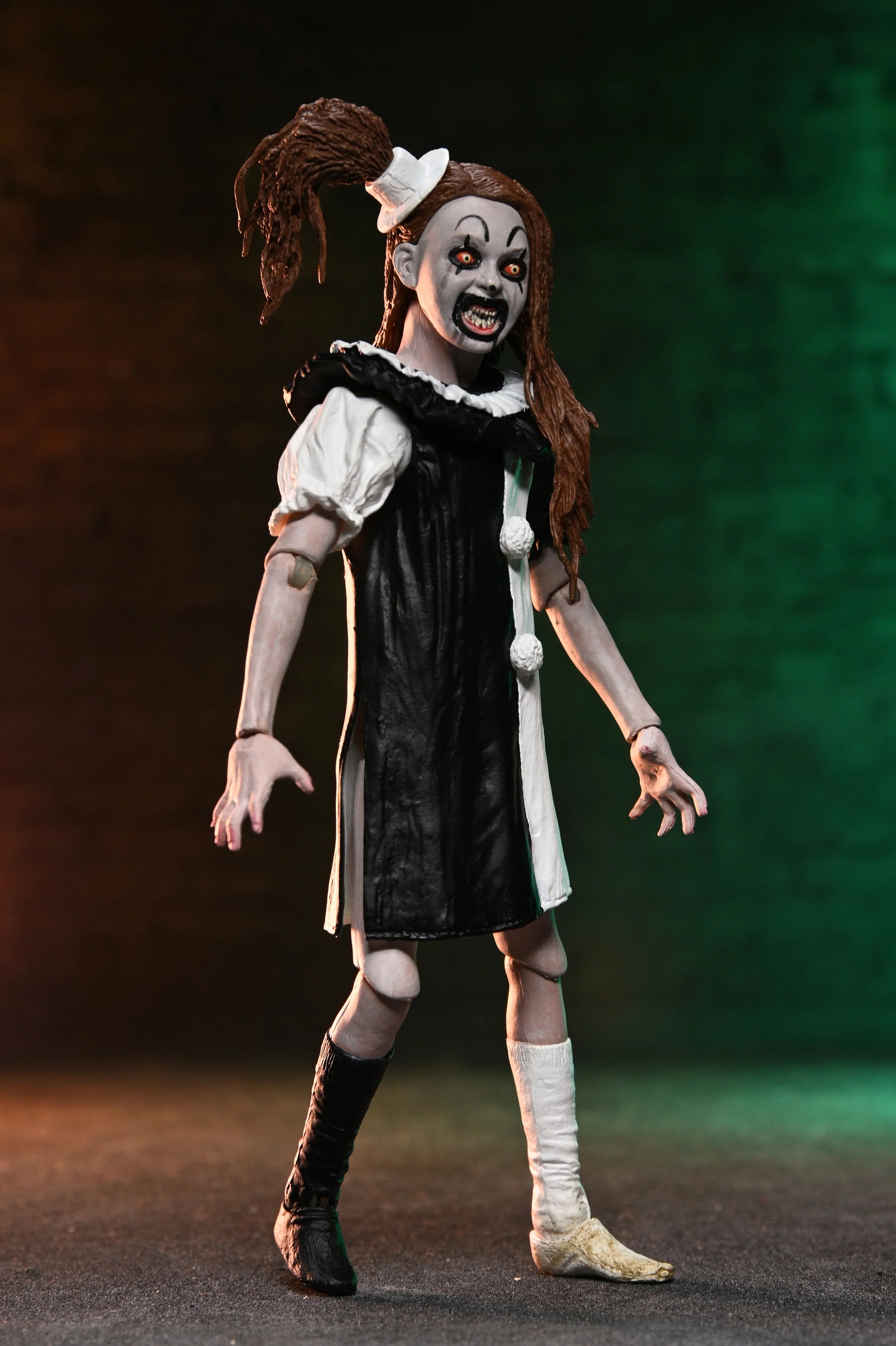 NECA - Terrifier 2 - Ultimate Art the Clown & The Little Pale Girl 7" Scale Action Figure 2-Pack (Pre-Order Ships September 2026)