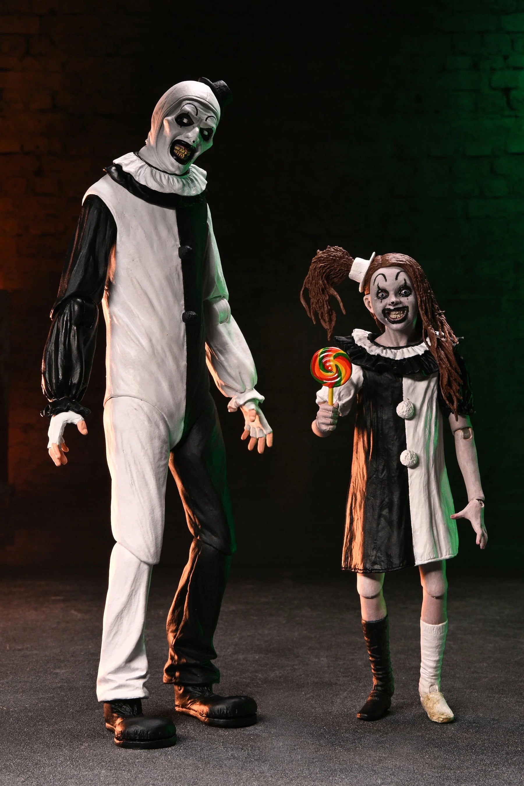NECA - Terrifier 2 - Ultimate Art the Clown & The Little Pale Girl 7" Scale Action Figure 2-Pack (Pre-Order Ships September 2026)