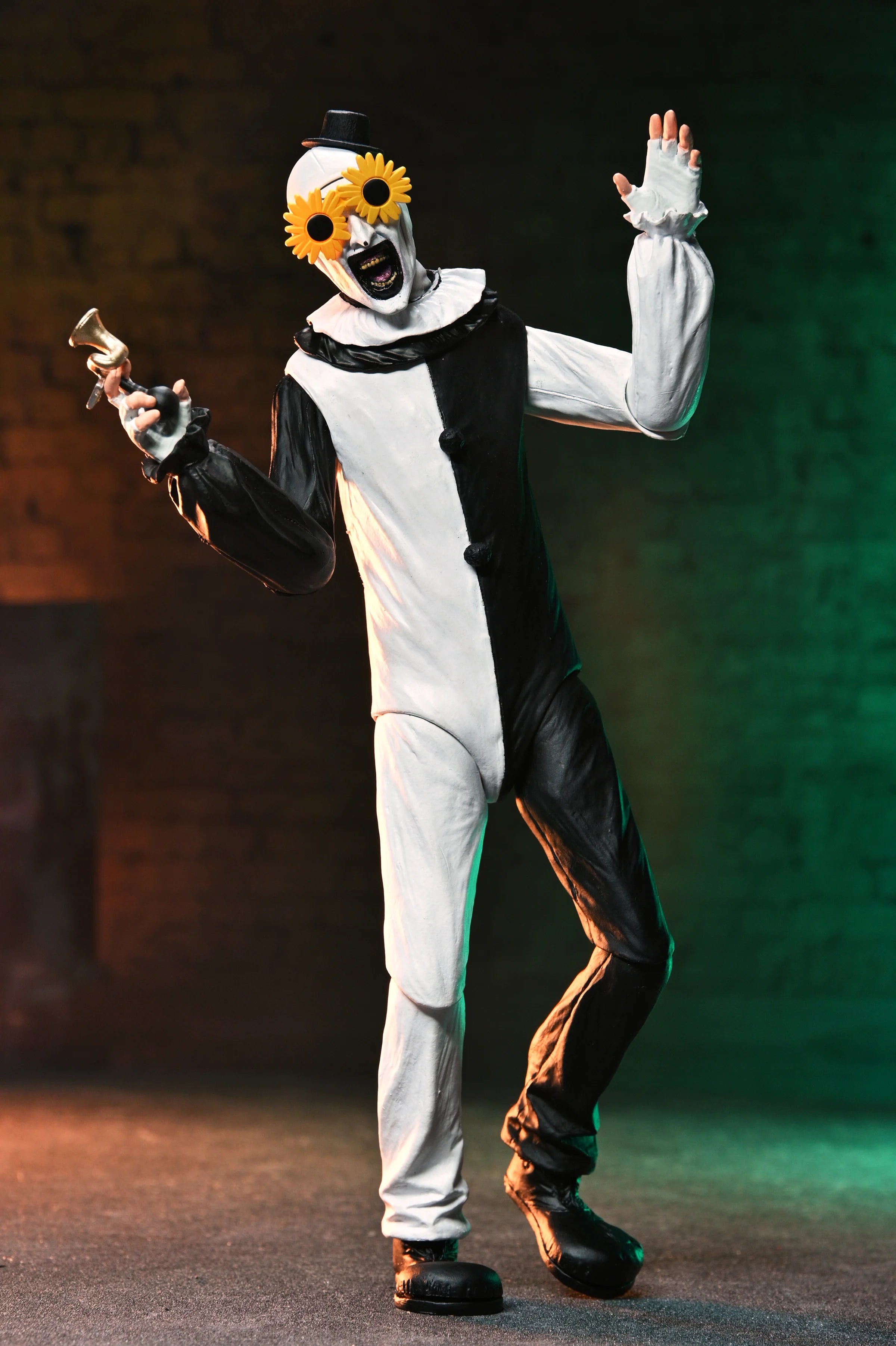 NECA - Terrifier 2 - Ultimate Art the Clown & The Little Pale Girl 7" Scale Action Figure 2-Pack (Pre-Order Ships September 2026)