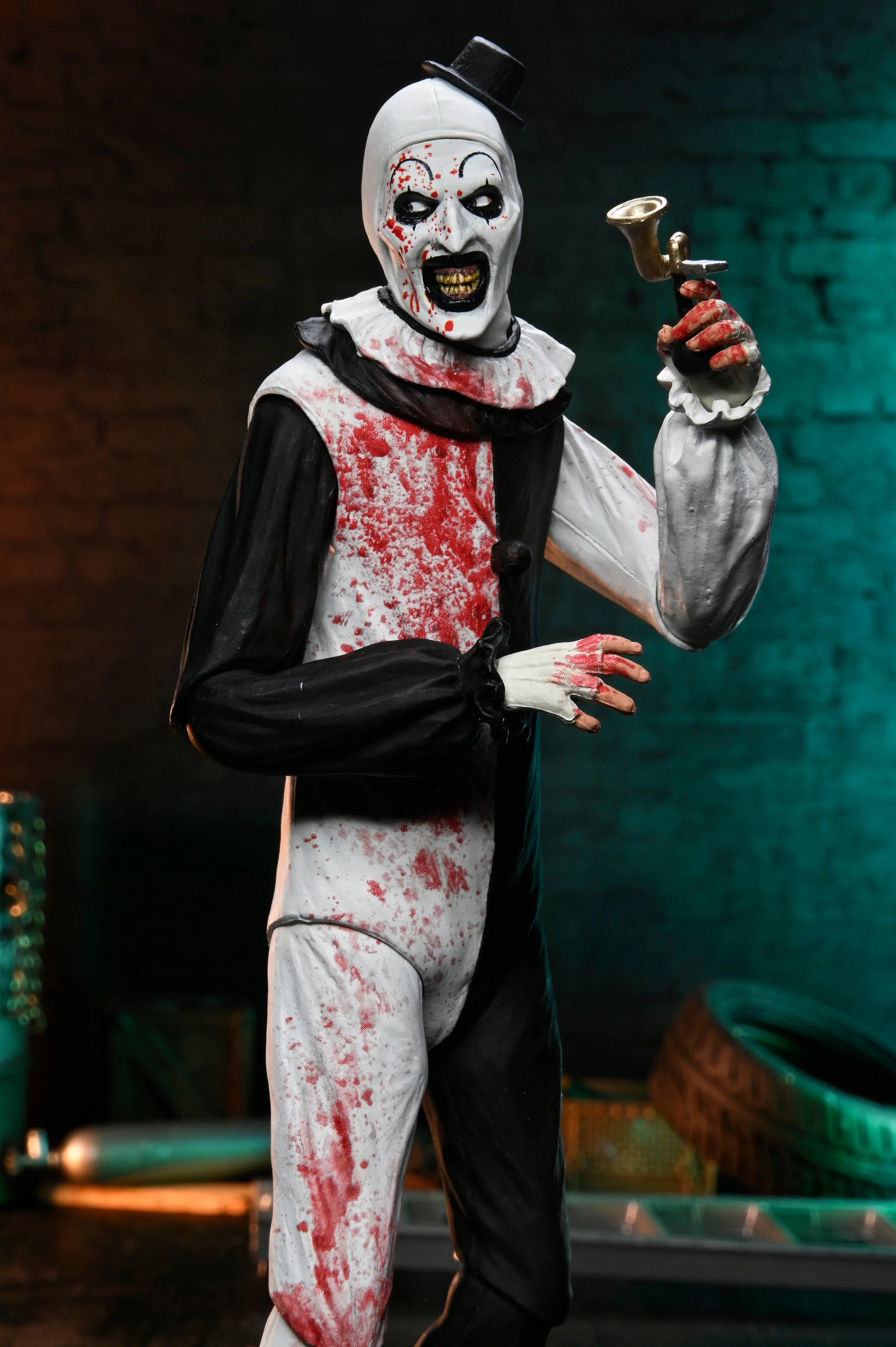 NECA - Terrifier - Ultimate Art the Clown (Blood Splattered) 7" Scale Action Figure
