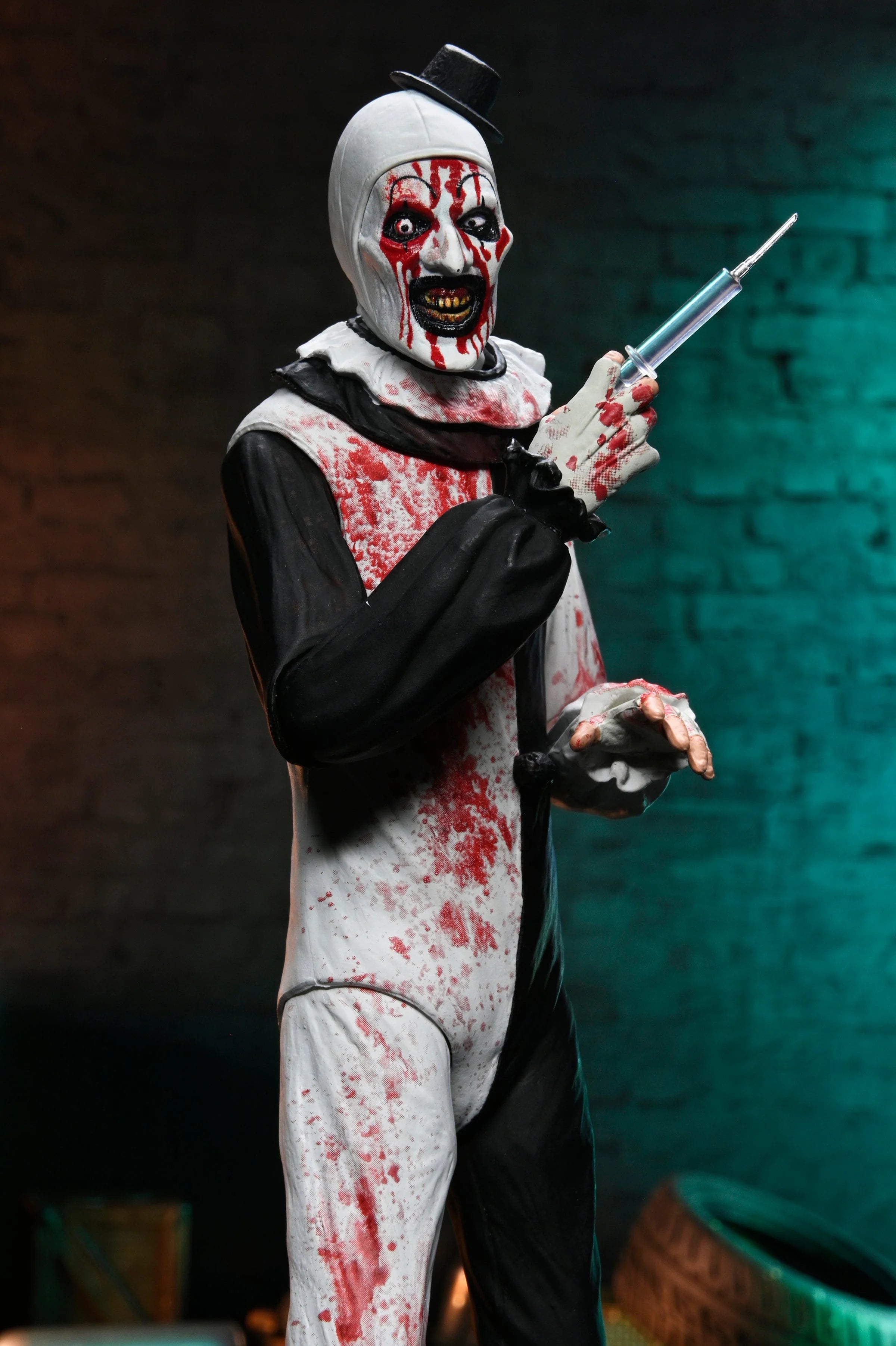NECA - Terrifier - Ultimate Art the Clown (Blood Splattered) 7" Scale Action Figure