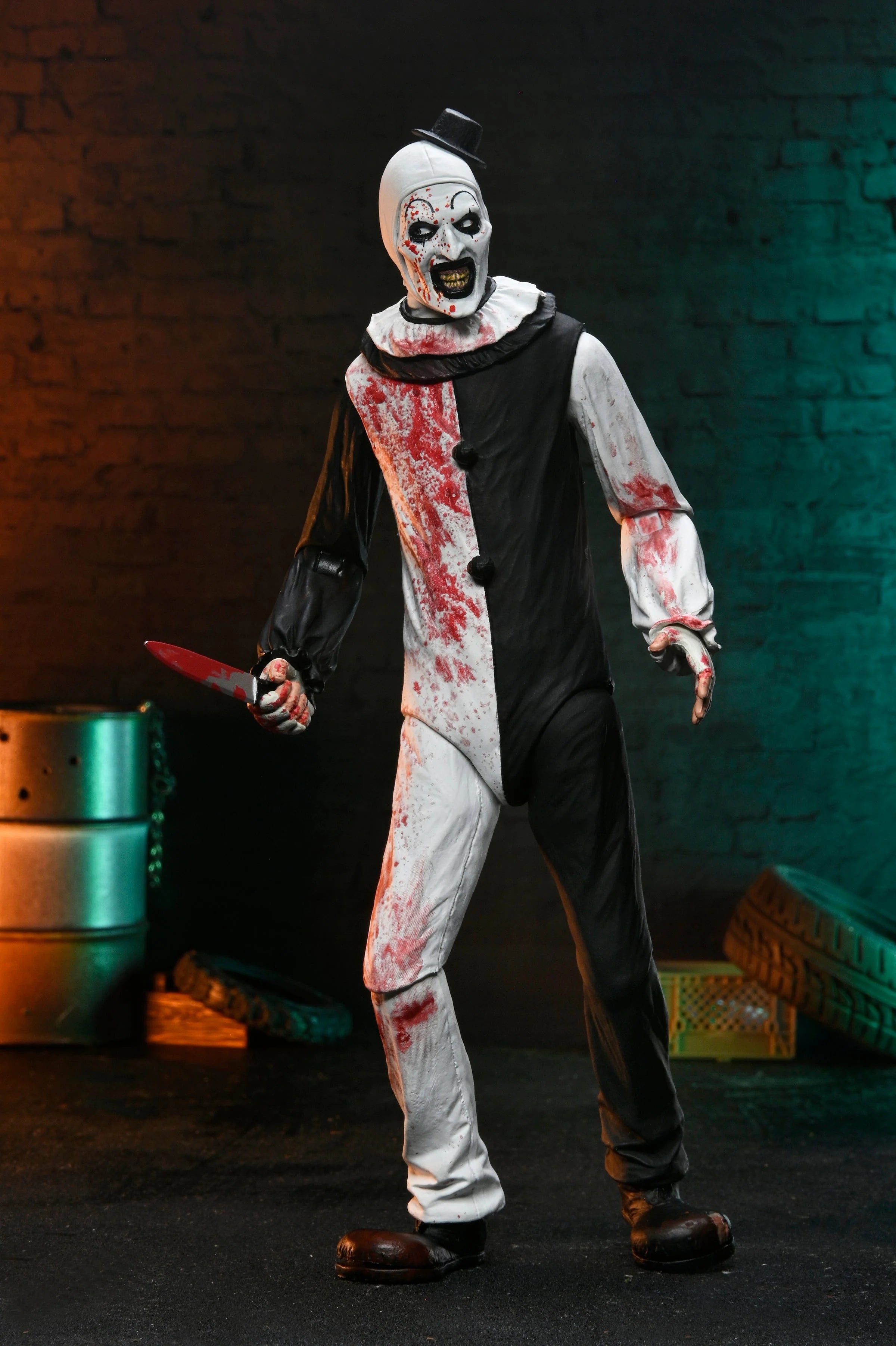 NECA - Terrifier - Ultimate Art the Clown (Blood Splattered) 7" Scale Action Figure