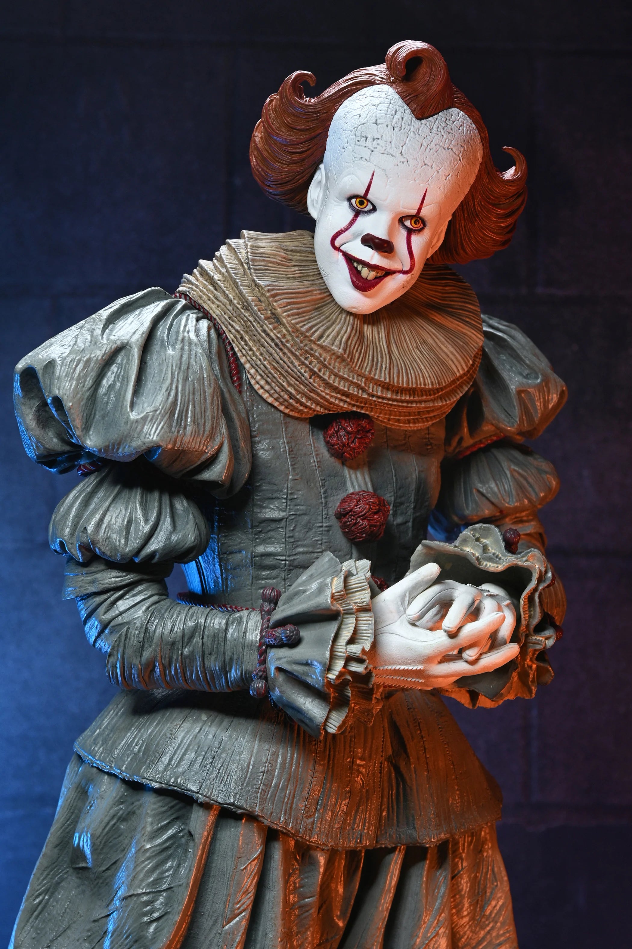 NECA - IT: Welcome to Derry - Pennywise 1/4 Scale Action Figure