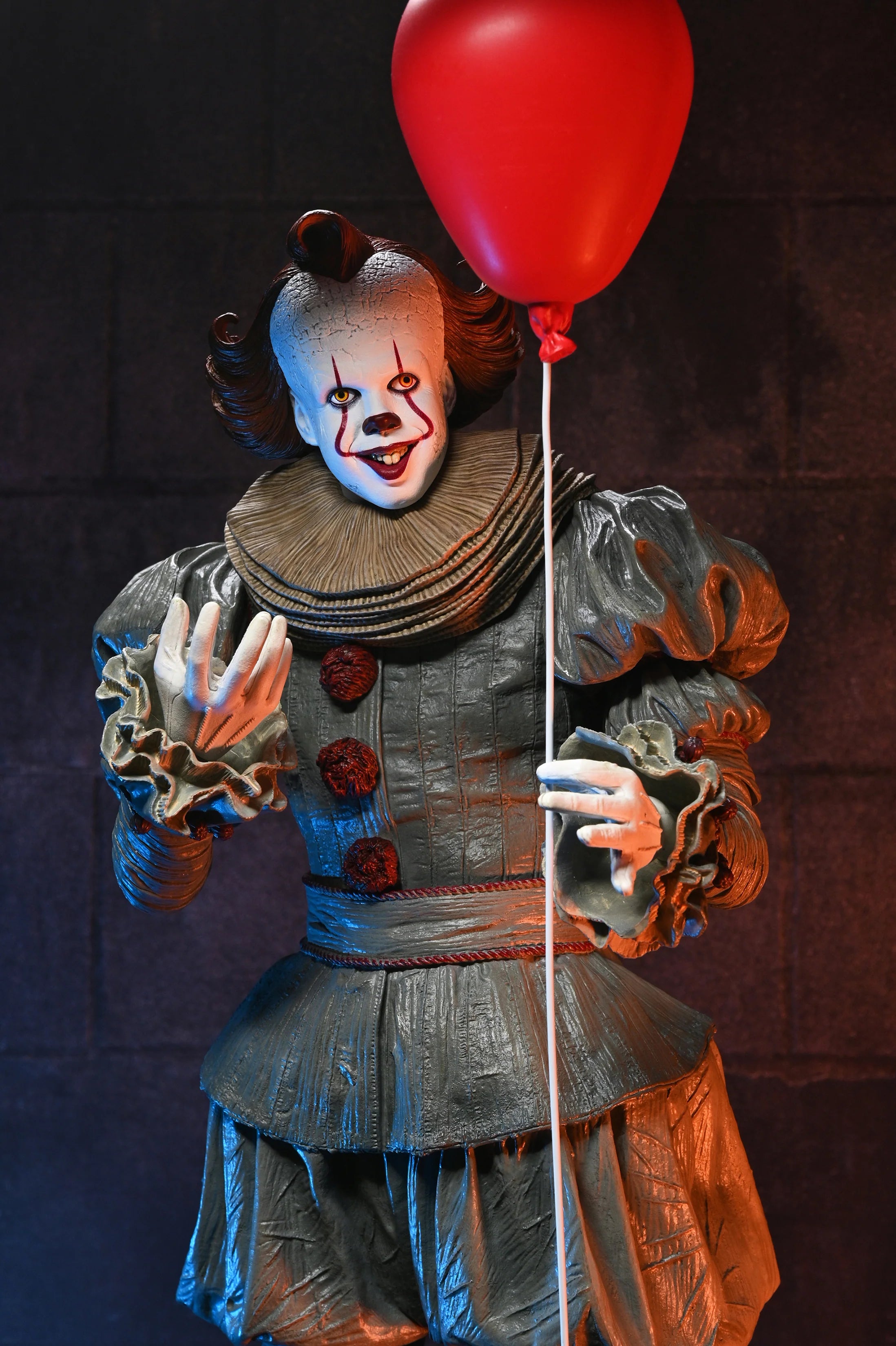 NECA - IT: Welcome to Derry - Pennywise 1/4 Scale Action Figure