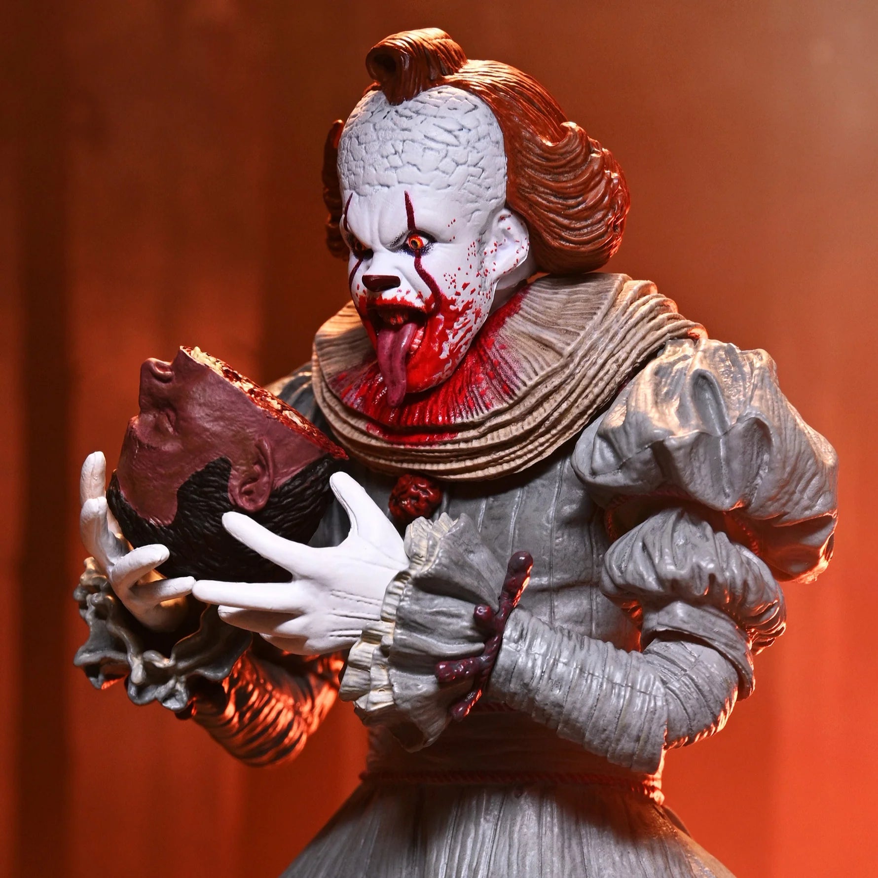 NECA - IT: Welcome to Derry - Ultimate Pennywise 7" Scale Action Figure