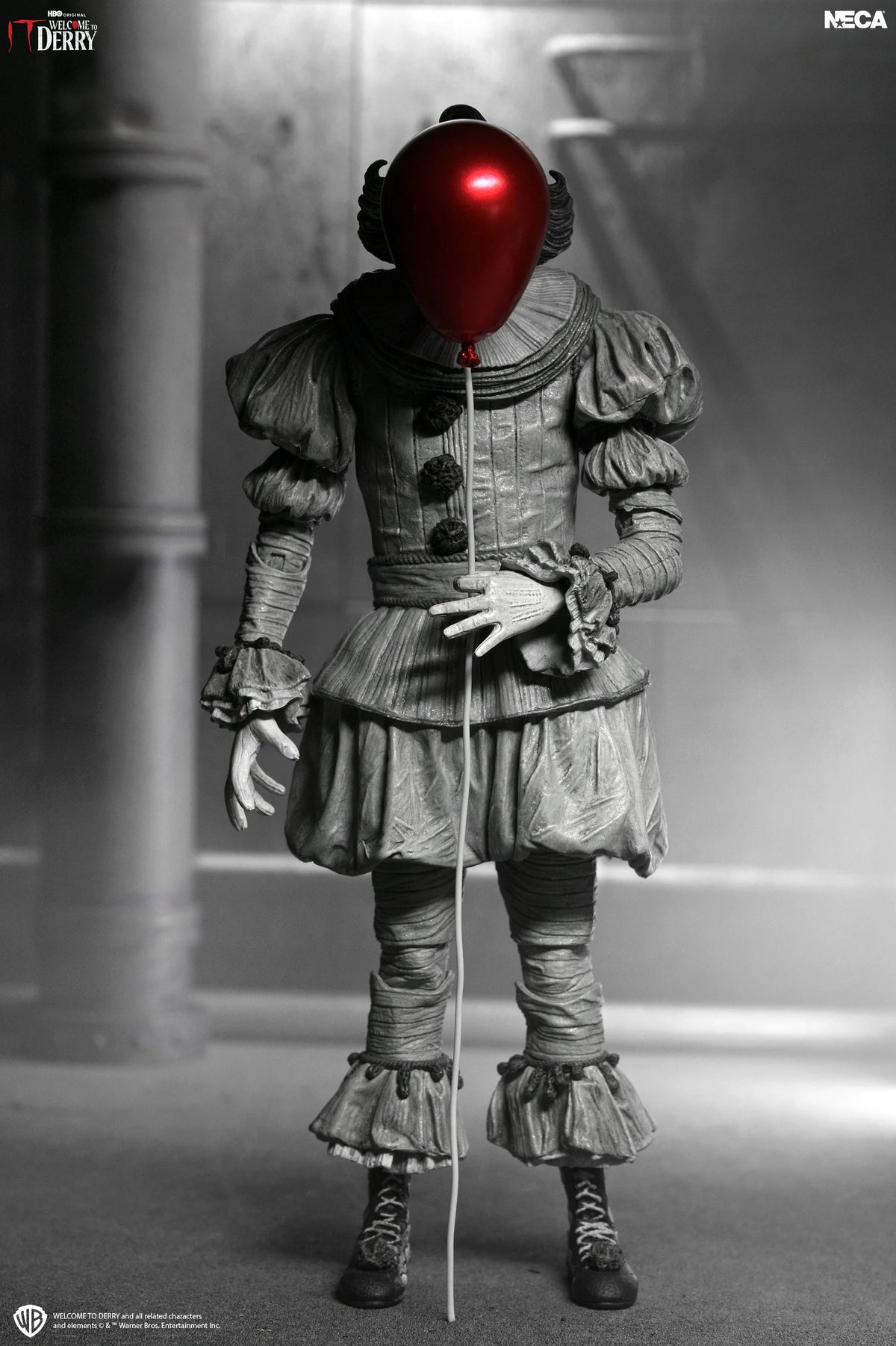 NECA - IT: Welcome to Derry - Ultimate Black and White Pennywise 7" Scale Action Figure