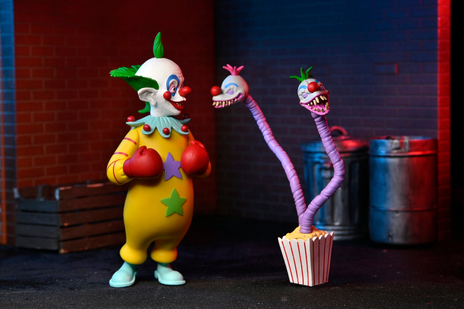 NECA - Toony Terrors Shorty (Killer Klowns From Outer Space) 6" Action Figure