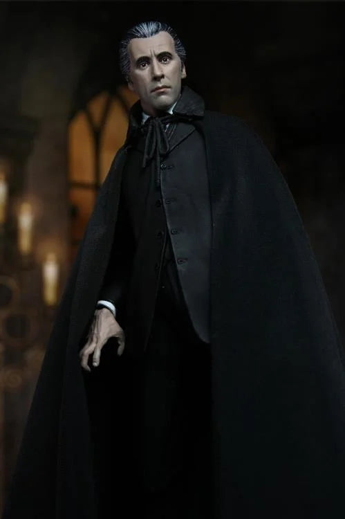 NECA - Hammer Horror: Horror of Dracula (1958) - Ultimate Count Dracula 7" Action Figure