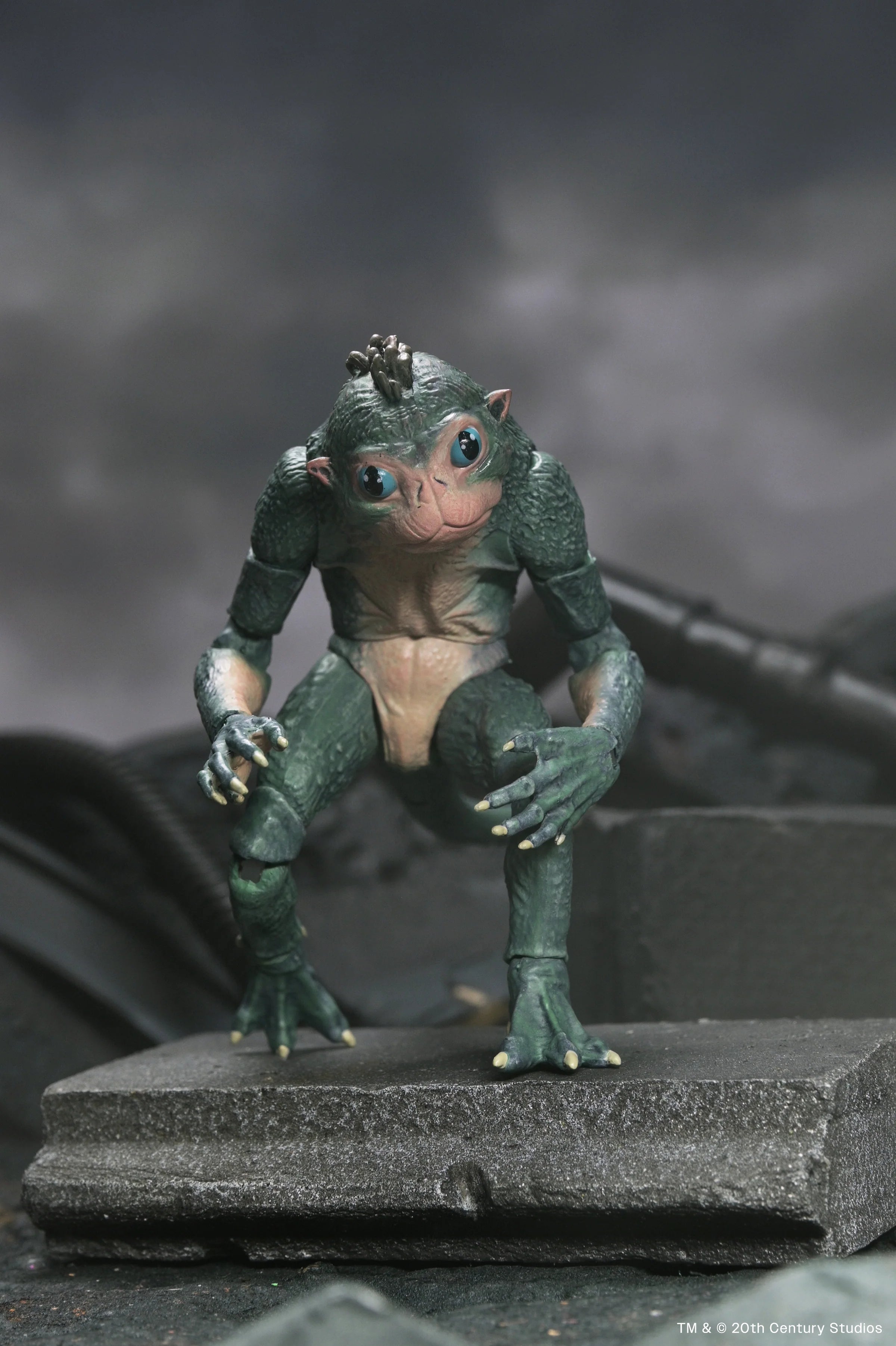 NECA - Predator: Badlands - Ultimate Thia & Bud 7" Scale Action Figures (Pre-Order Ships September 2026)