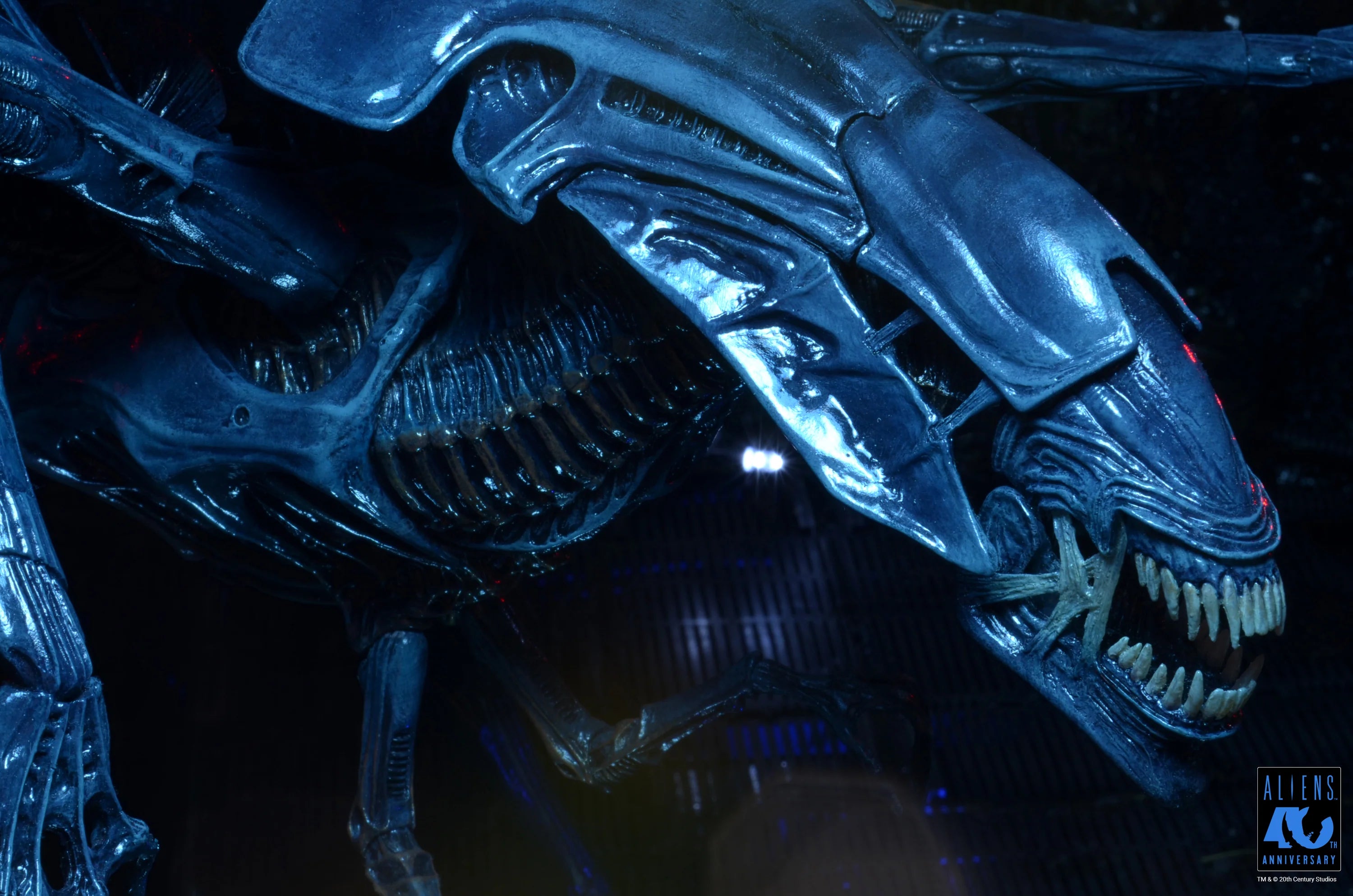 NECA - Aliens: 40th Anniversary Alien Queen Ultra Deluxe Boxed Action Figure (Pre-Order Ships September 2026)