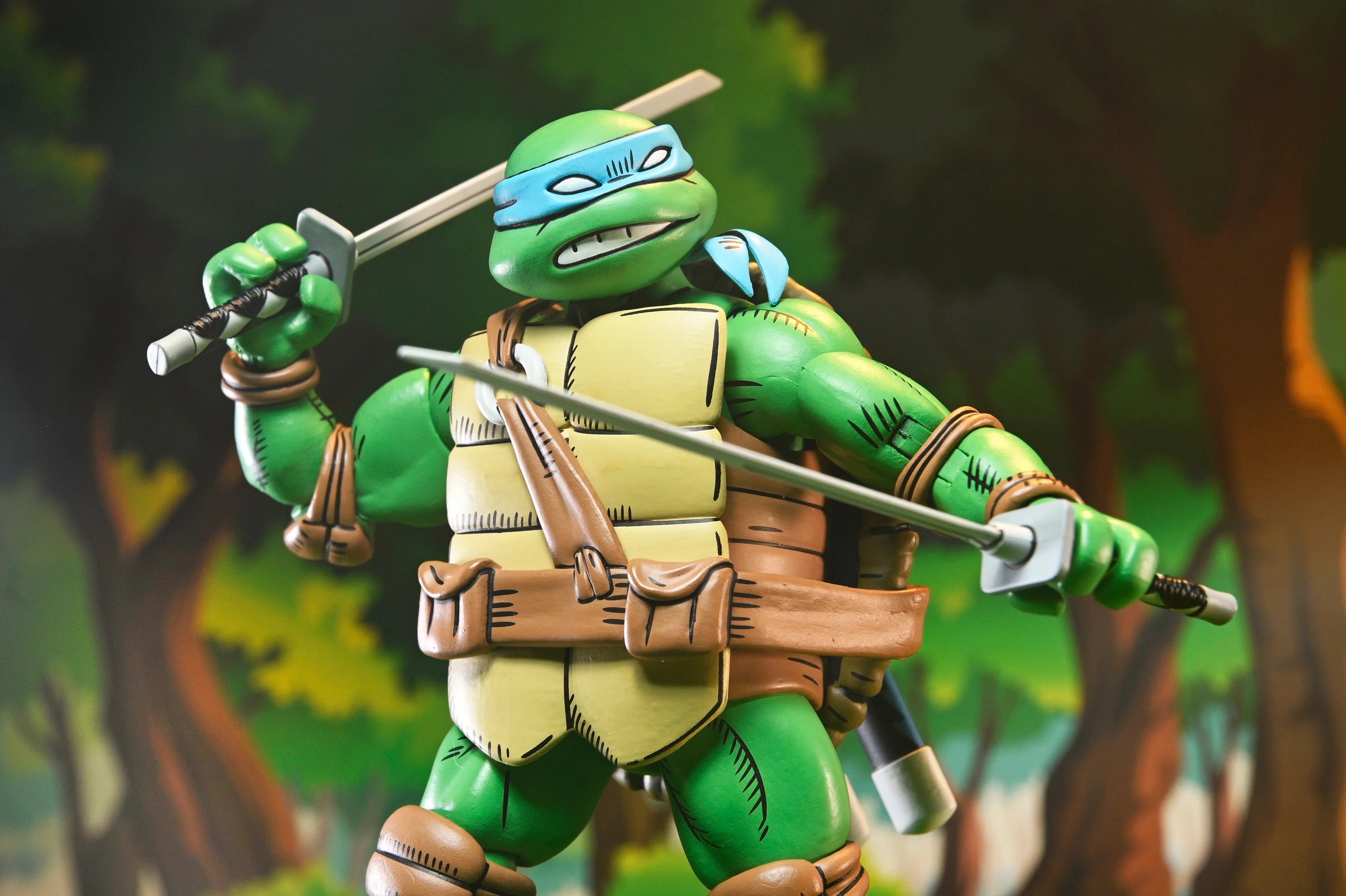 NECA - TMNT X Usagi Yojimbo - Ultimate Leonardo 7" Scale Action Figure