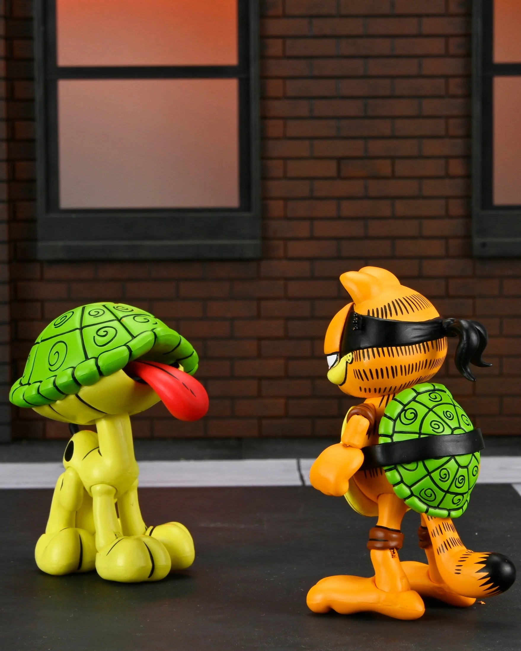 NECA - TMNT: Mirage Comics X Garfield - Ultimate Garfello & Odie 7" Scale Action Figure
