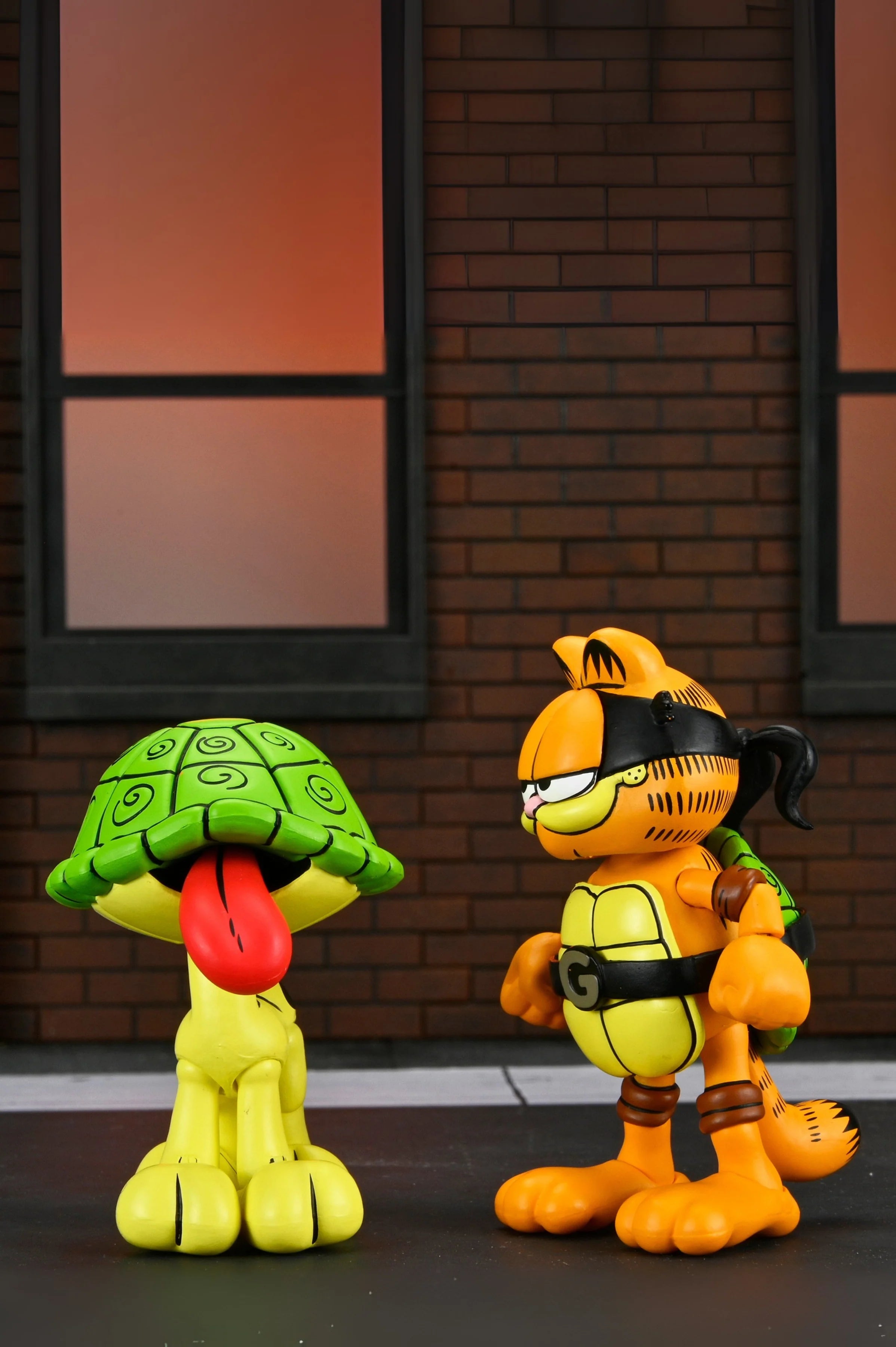 NECA - TMNT: Mirage Comics X Garfield - Ultimate Garfello & Odie 7" Scale Action Figure