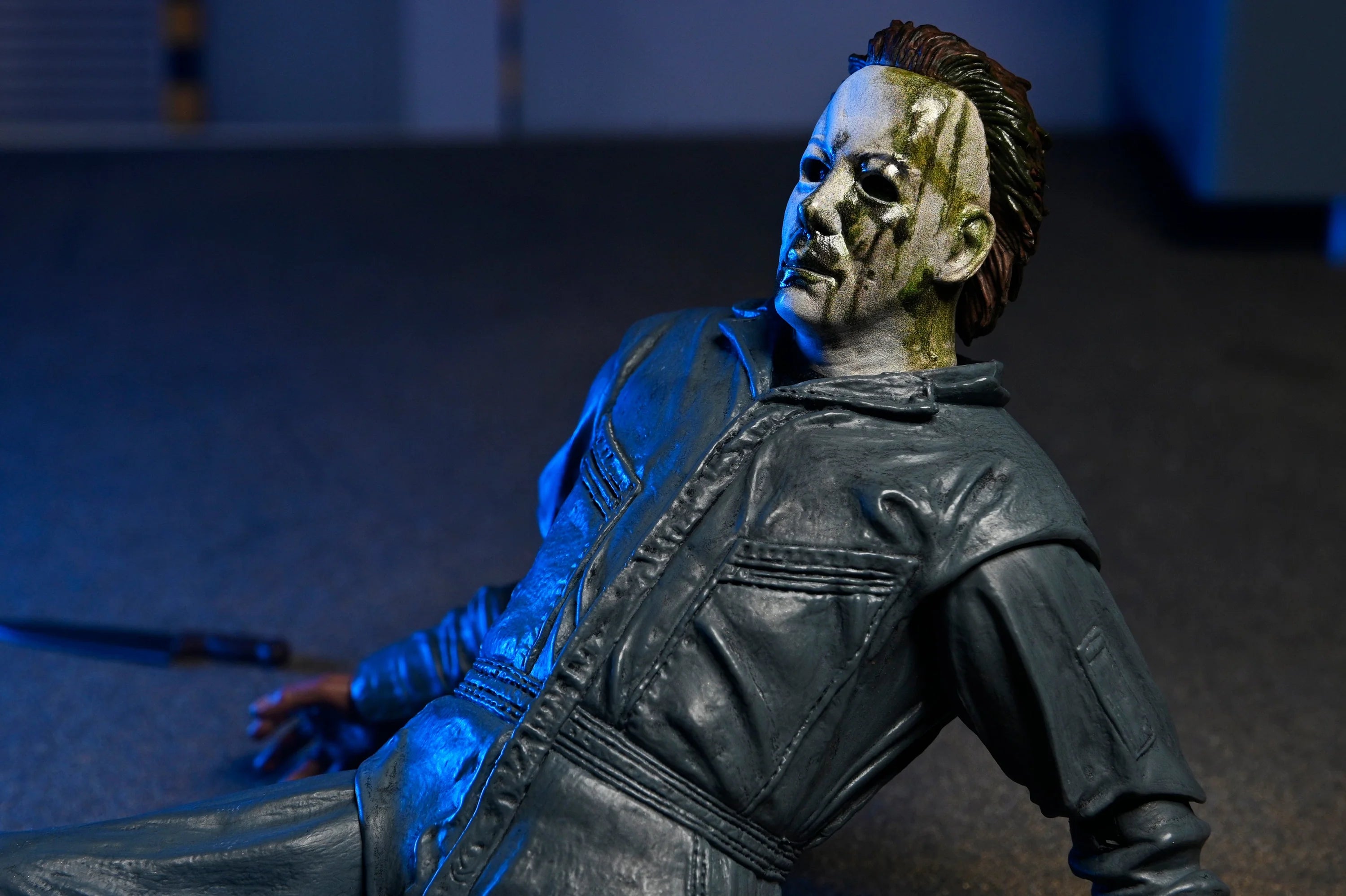NECA - Halloween: The Curse of Michael Myers - Ultimate Michael Myers 7" Scale Action Figure
