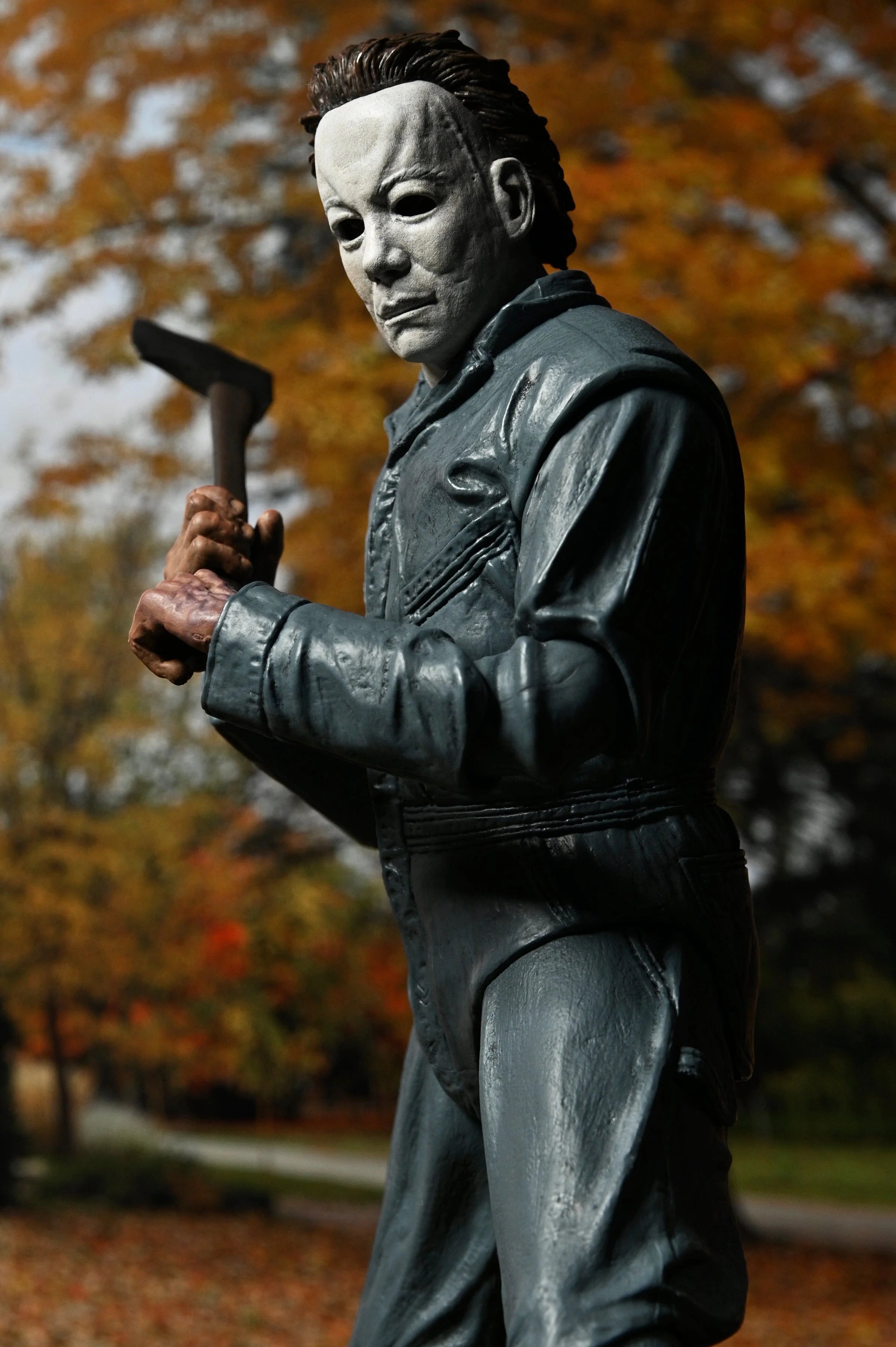 NECA - Halloween: The Curse of Michael Myers - Ultimate Michael Myers 7" Scale Action Figure