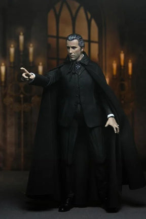 NECA - Hammer Horror: Horror of Dracula (1958) - Ultimate Count Dracula 7" Action Figure