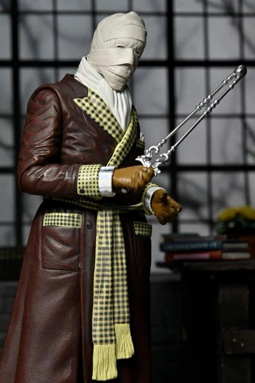 NECA - Universal Monsters - Ultimate Invisible Man "Kemp House" (Color) Action Figure (Pre-Order Ships December)