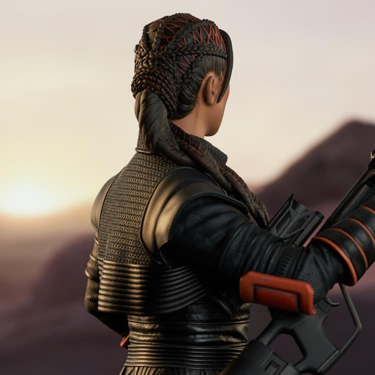 DIAMOND SELECT - Star Wars: The Mandalorian Fennec Shand 1/6 Scale Limited Edition Bust