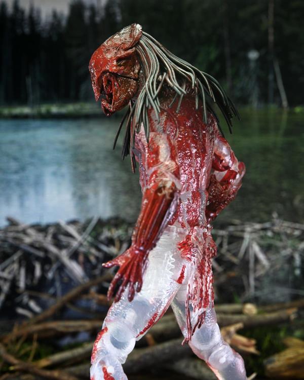 NECA - Prey - Ultimate Feral Predator (Bear Blood) Action Figure (Pre-Order Ships July)