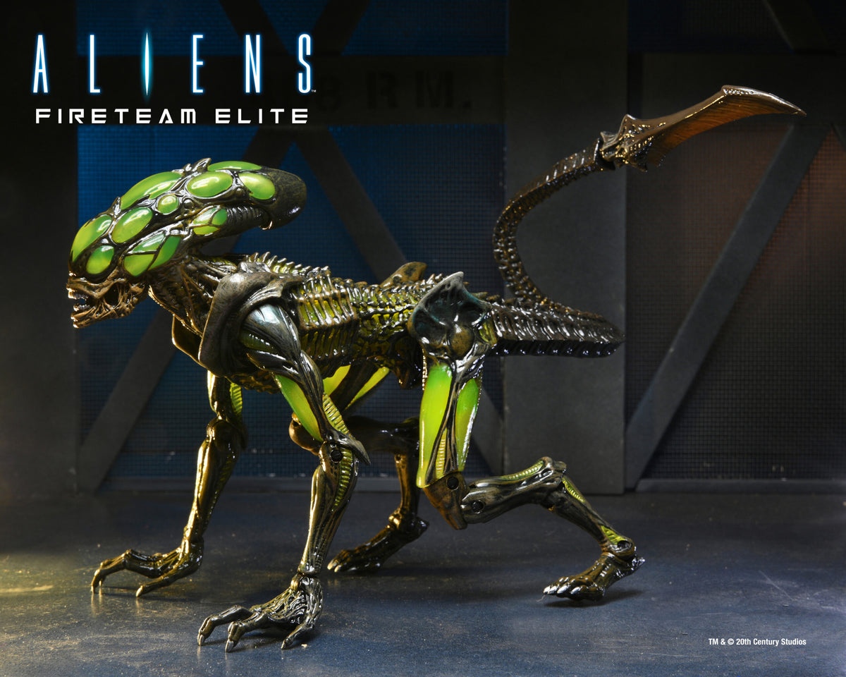 NECA - Aliens: Fireteam Elite - Ultimate Burster Alien 7" Scale Action Figure