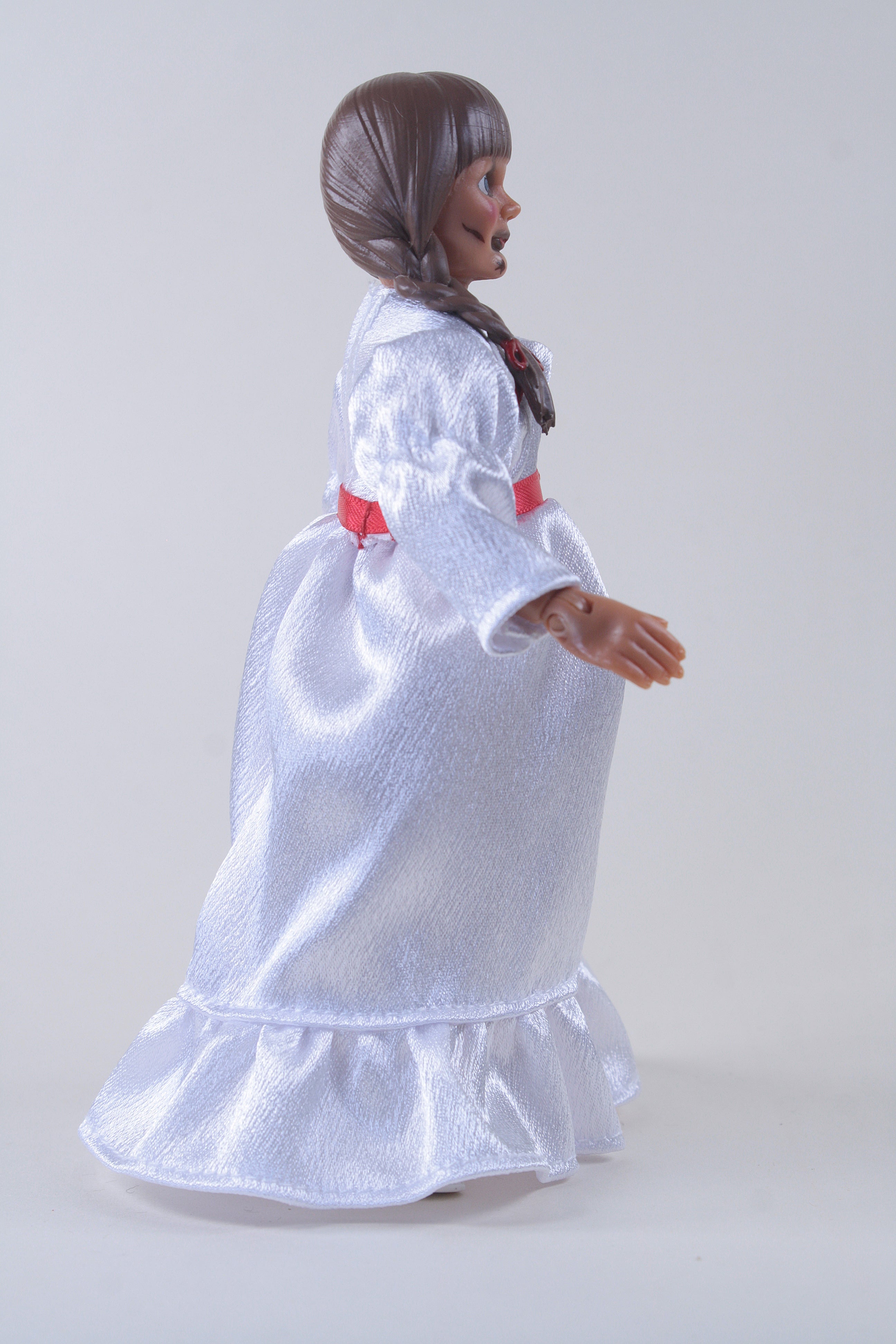 Mego Horror Wave 18 - The Conjuring Universe - Annabelle Comes Home 8" Action Figure