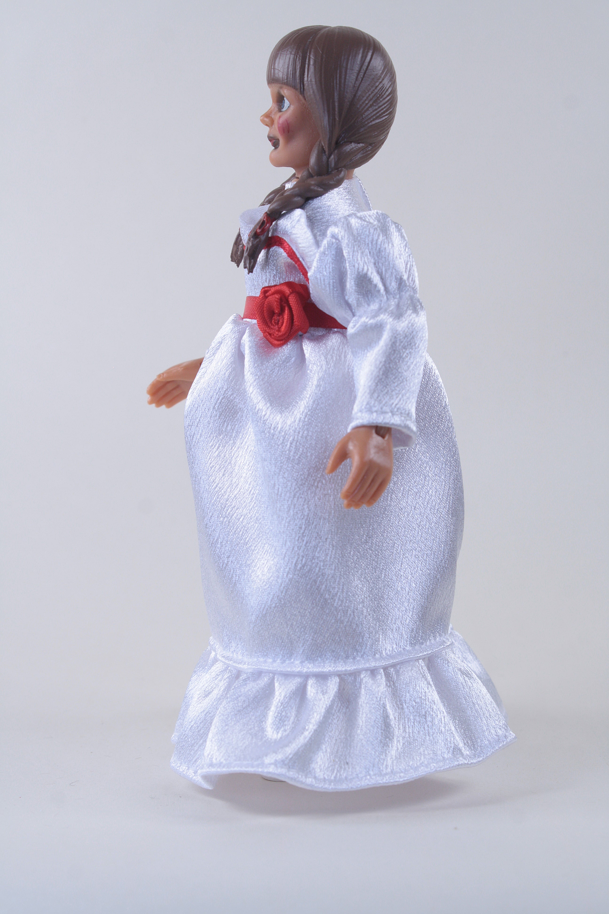 Mego Horror Wave 18 - The Conjuring Universe - Annabelle Comes Home 8" Action Figure