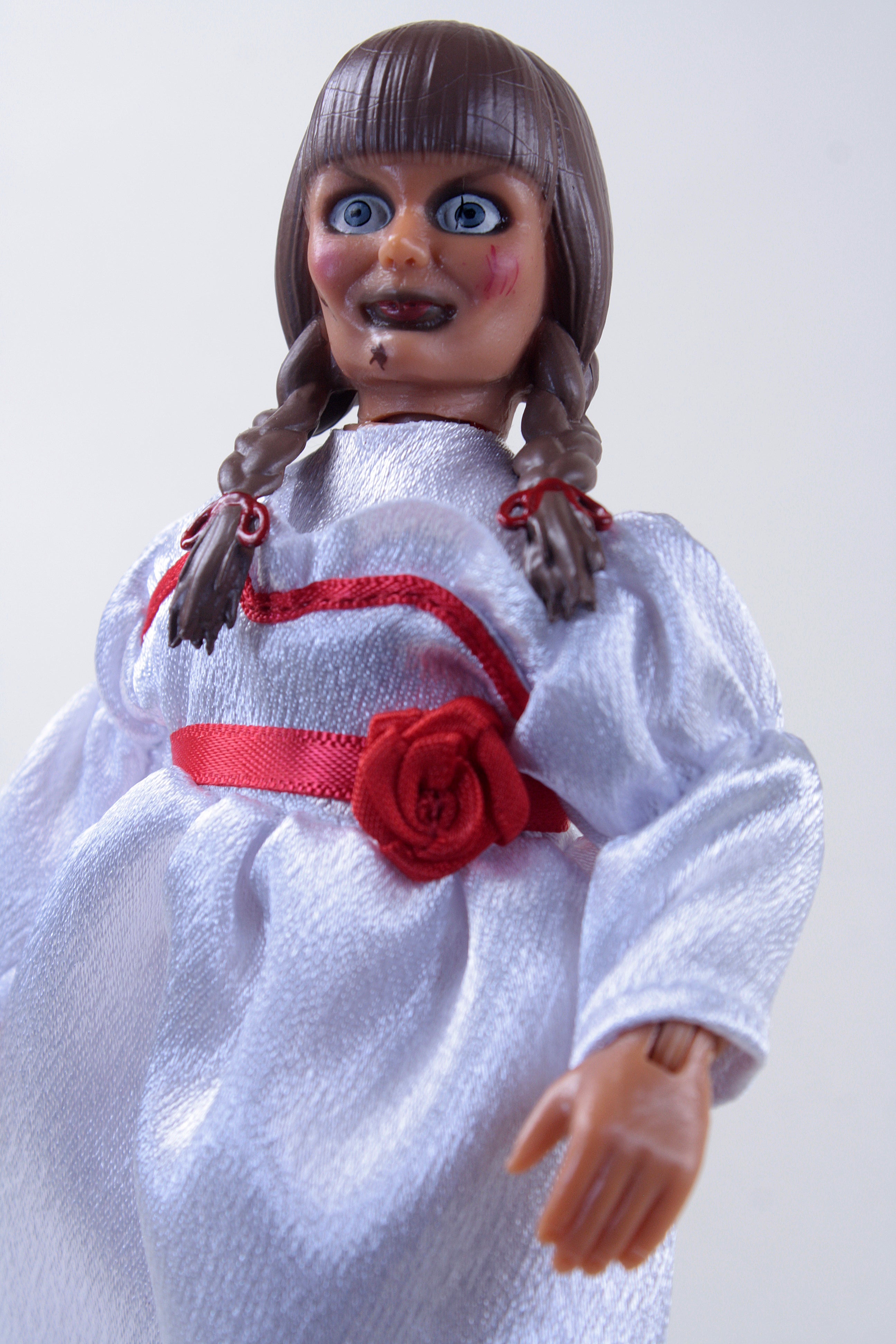 Mego Horror Wave 18 - The Conjuring Universe - Annabelle Comes Home 8" Action Figure