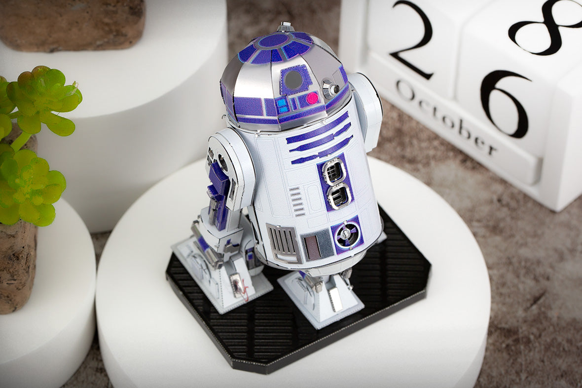 Metal Earth - Premium Series - Star Wars: R2-D2 Model Kit
