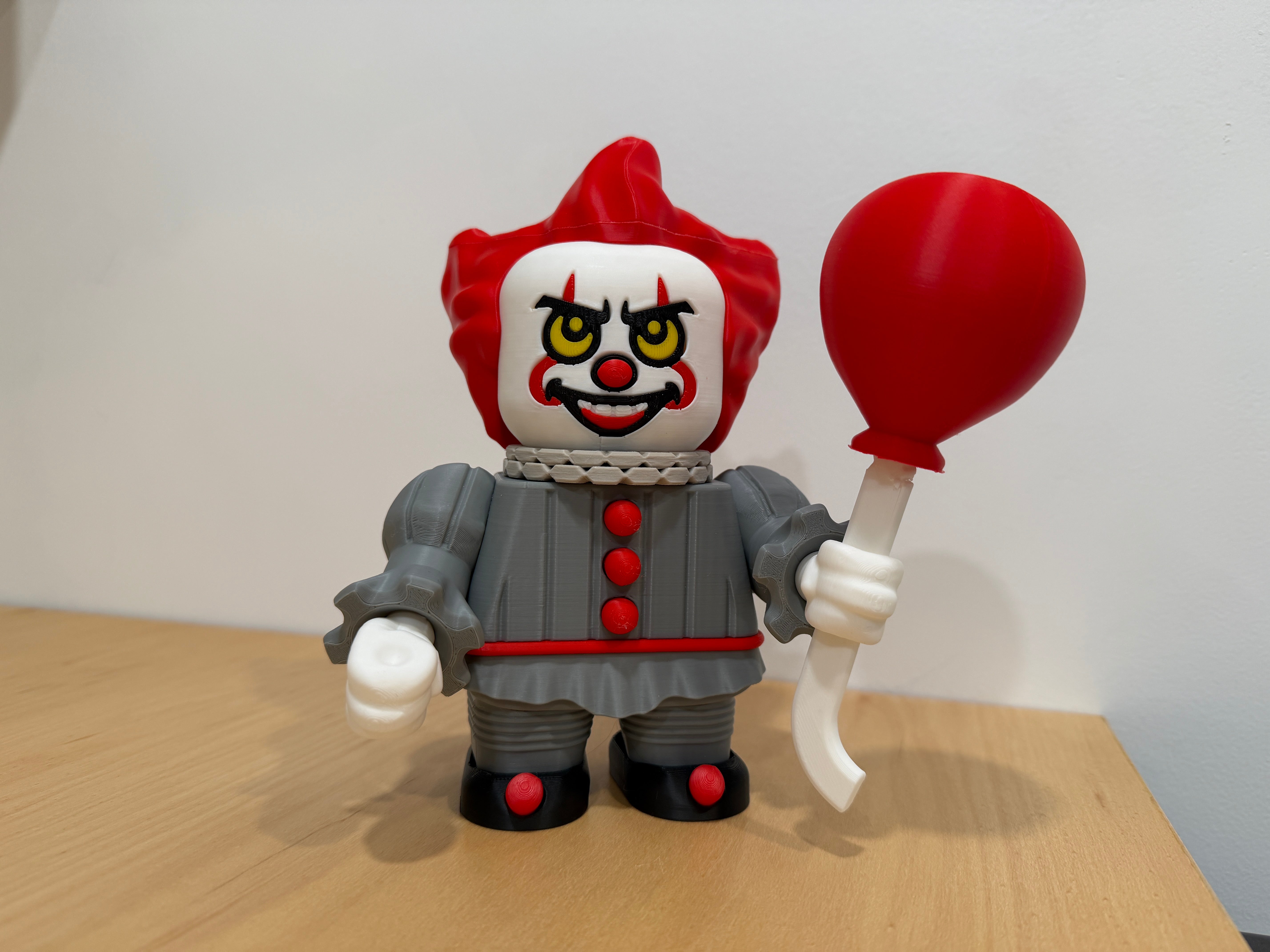 Pennywise 3D Printed Display Figure – Horror Collector Piece