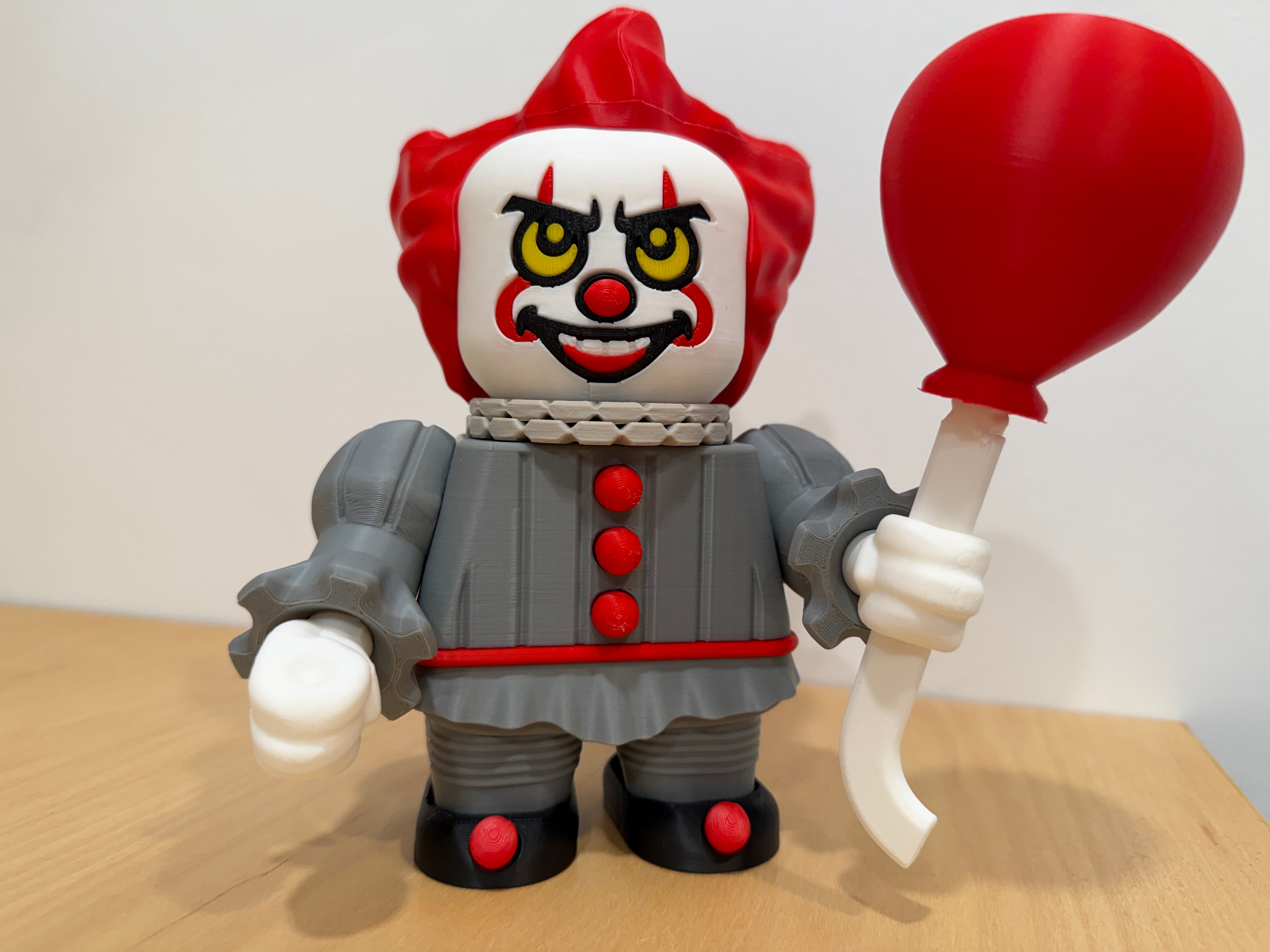 Pennywise 3D Printed Display Figure – Horror Collector Piece