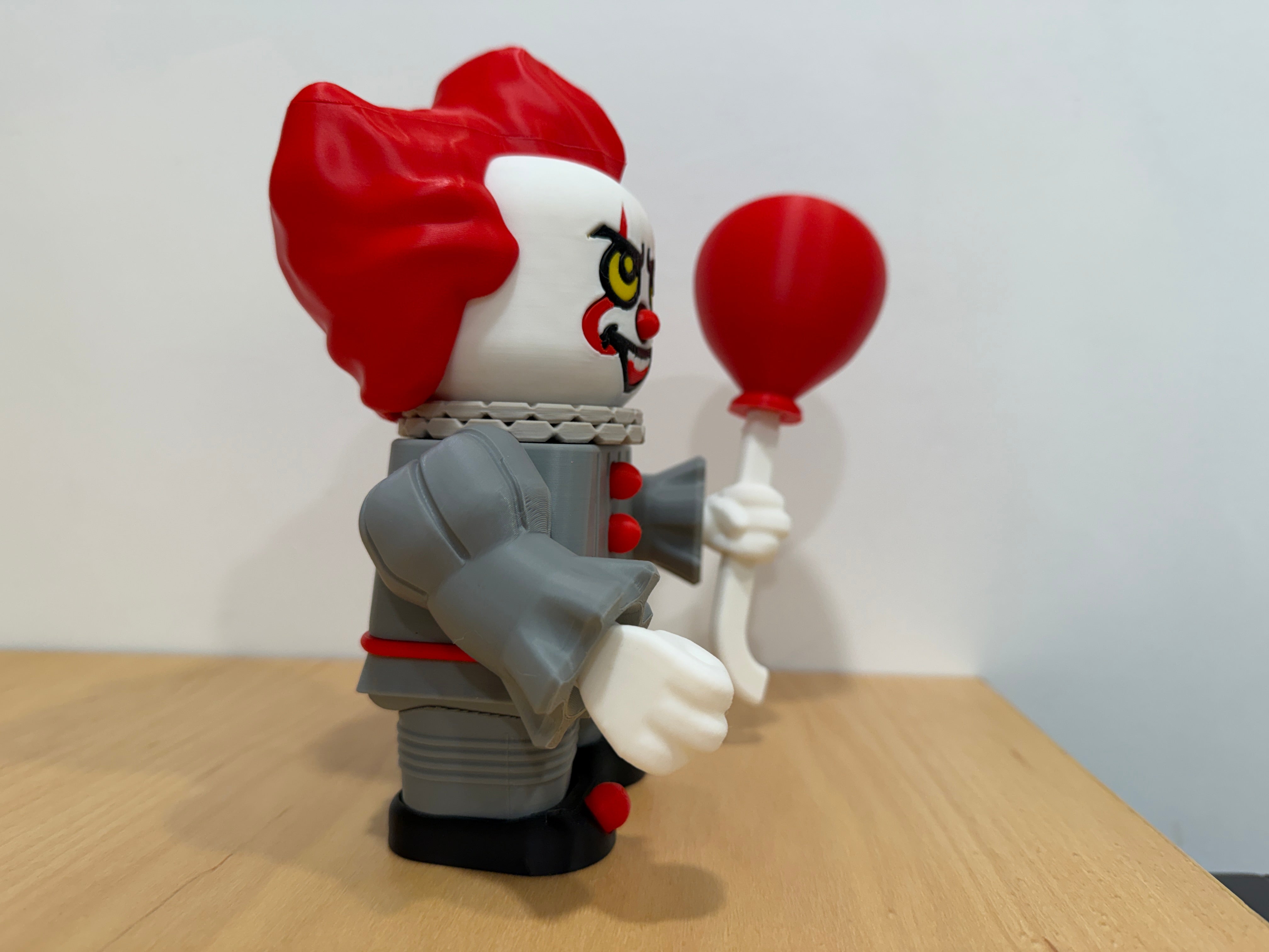 Pennywise 3D Printed Display Figure – Horror Collector Piece