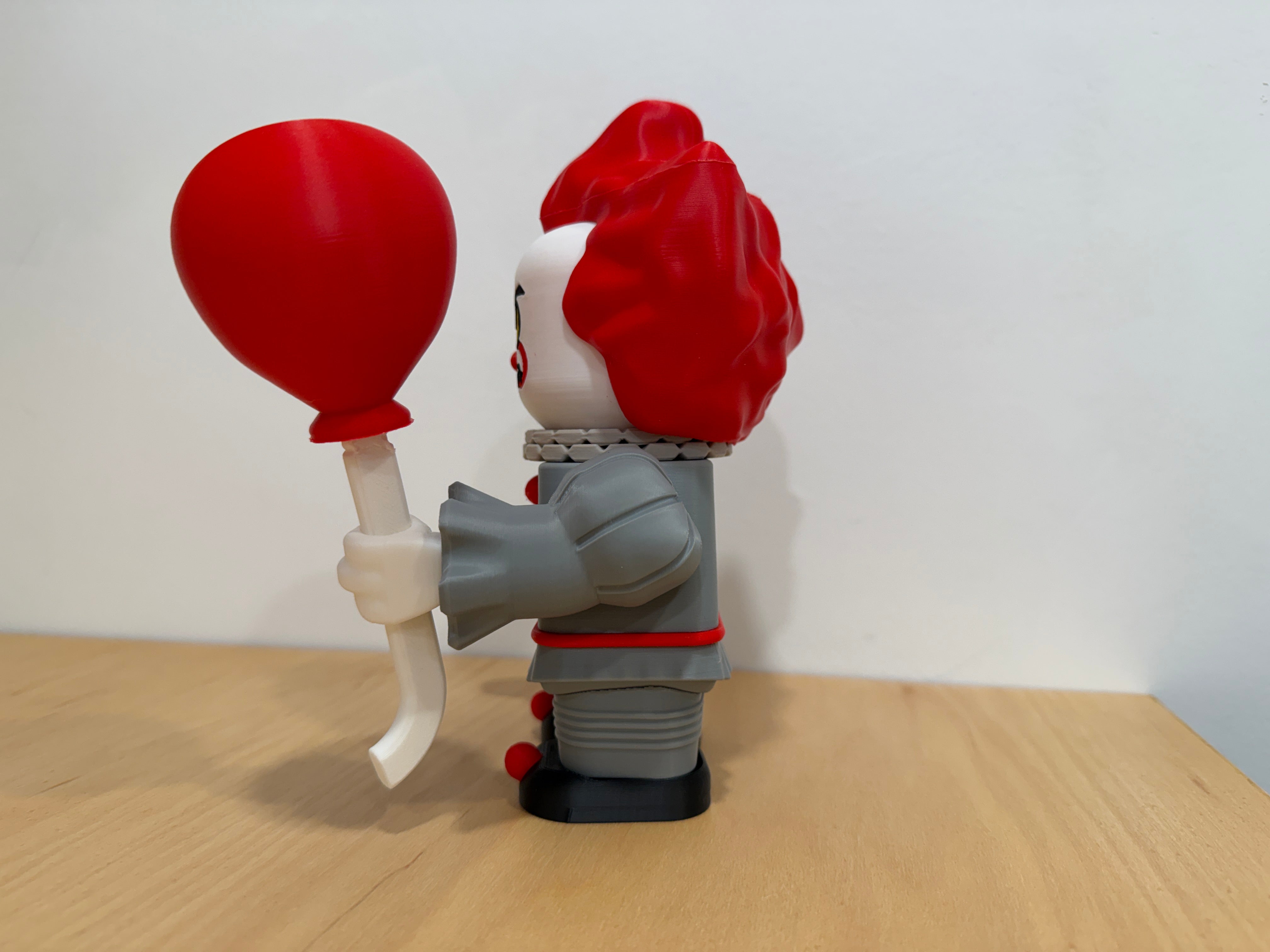 Pennywise 3D Printed Display Figure – Horror Collector Piece