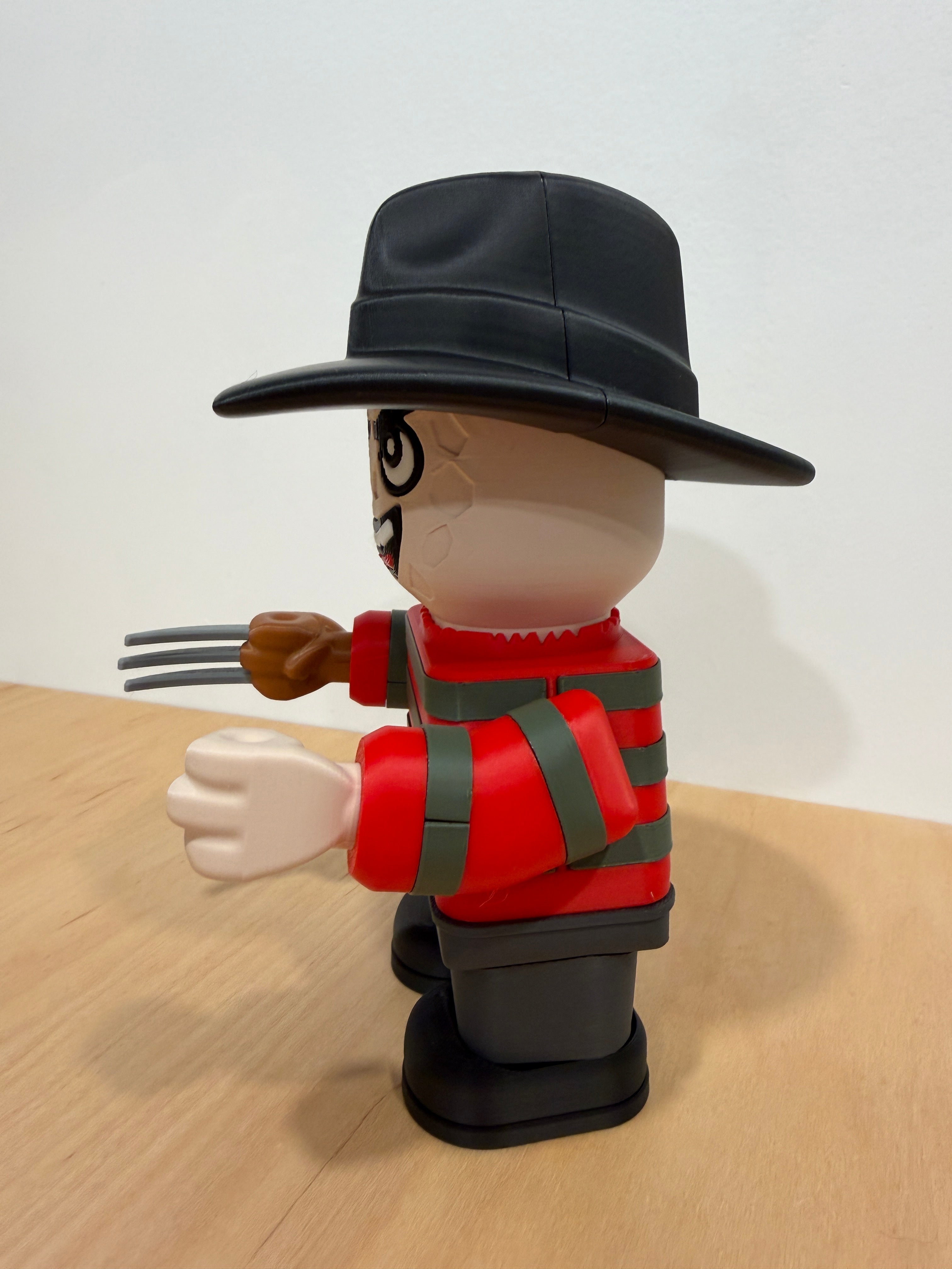 Freddy 3D Printed Display Figure – Horror Collector Piece