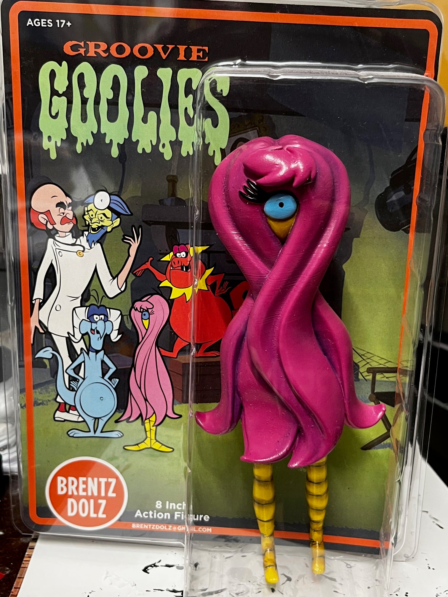 Brentz Dolz Groovie Goolies - Missy 8" Art Action Figure