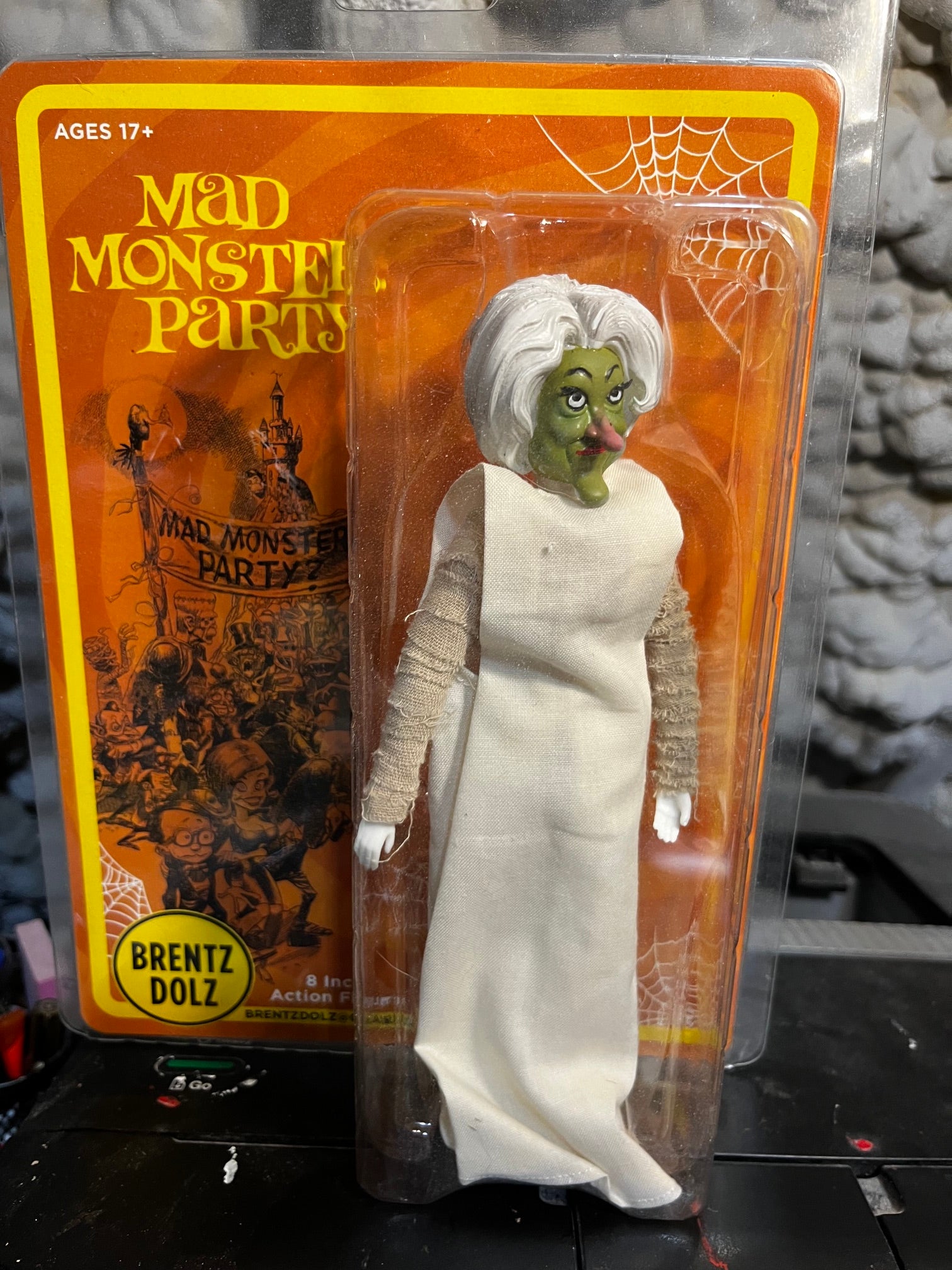 Brentz Dolz Mad Monster Party - The Monster's Mate 8" Art Action Figure