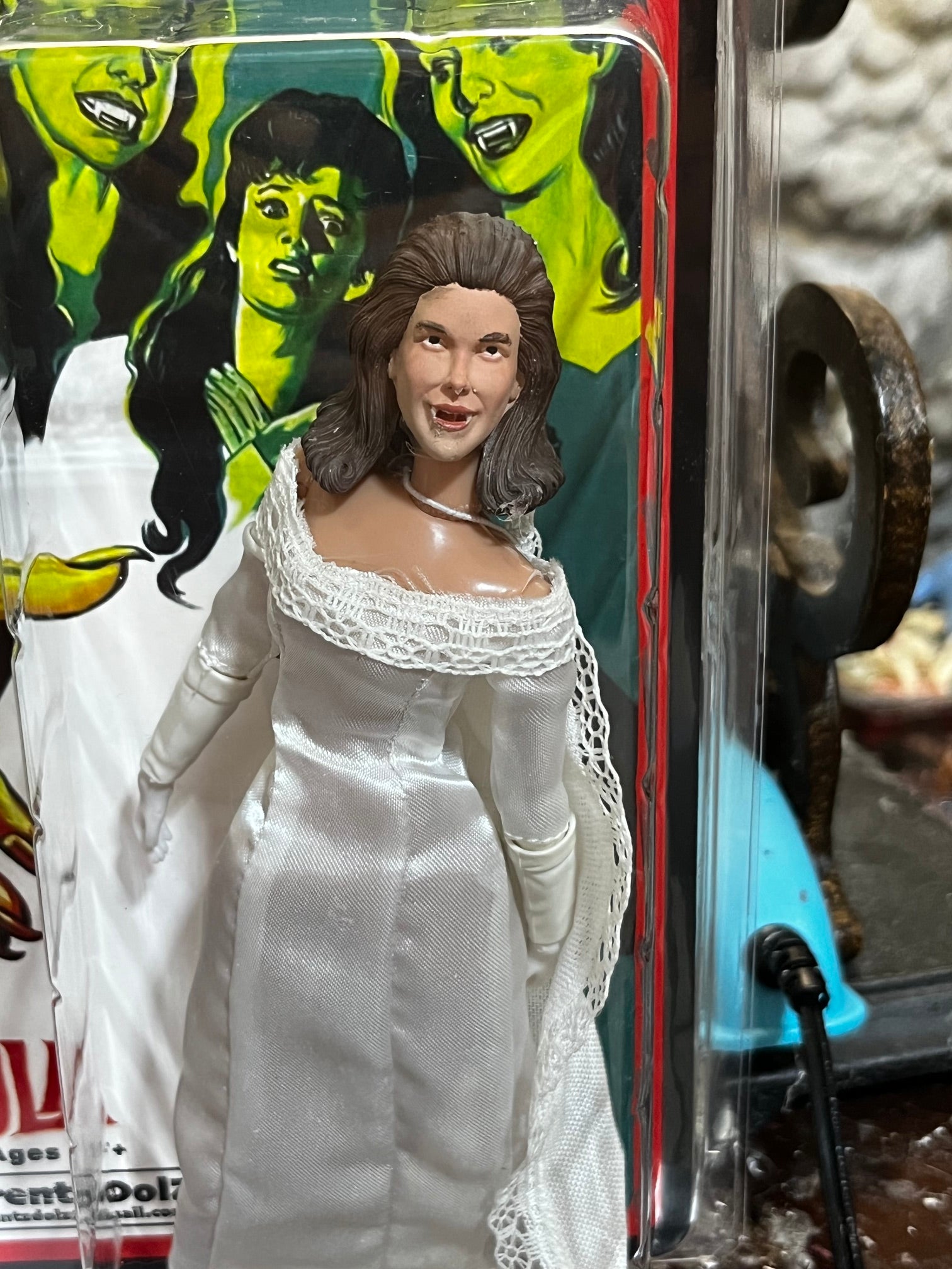 Brides Of Dracula (1960) - Dracula Brides 8" Art Action Figure Set