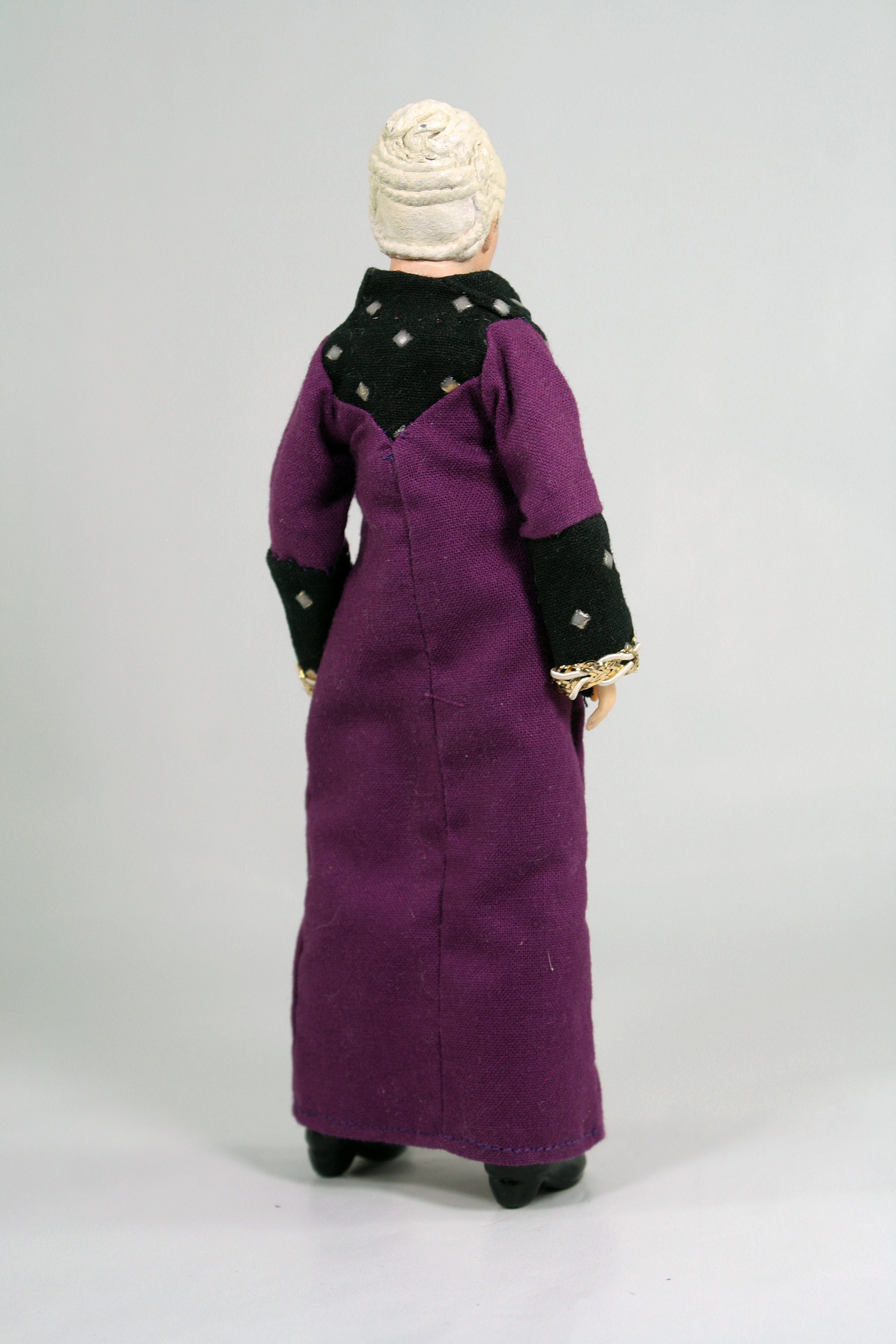 Mego Wave 18 - House of the Dragon - Rhaenyra Targaryen 8" Action Figure